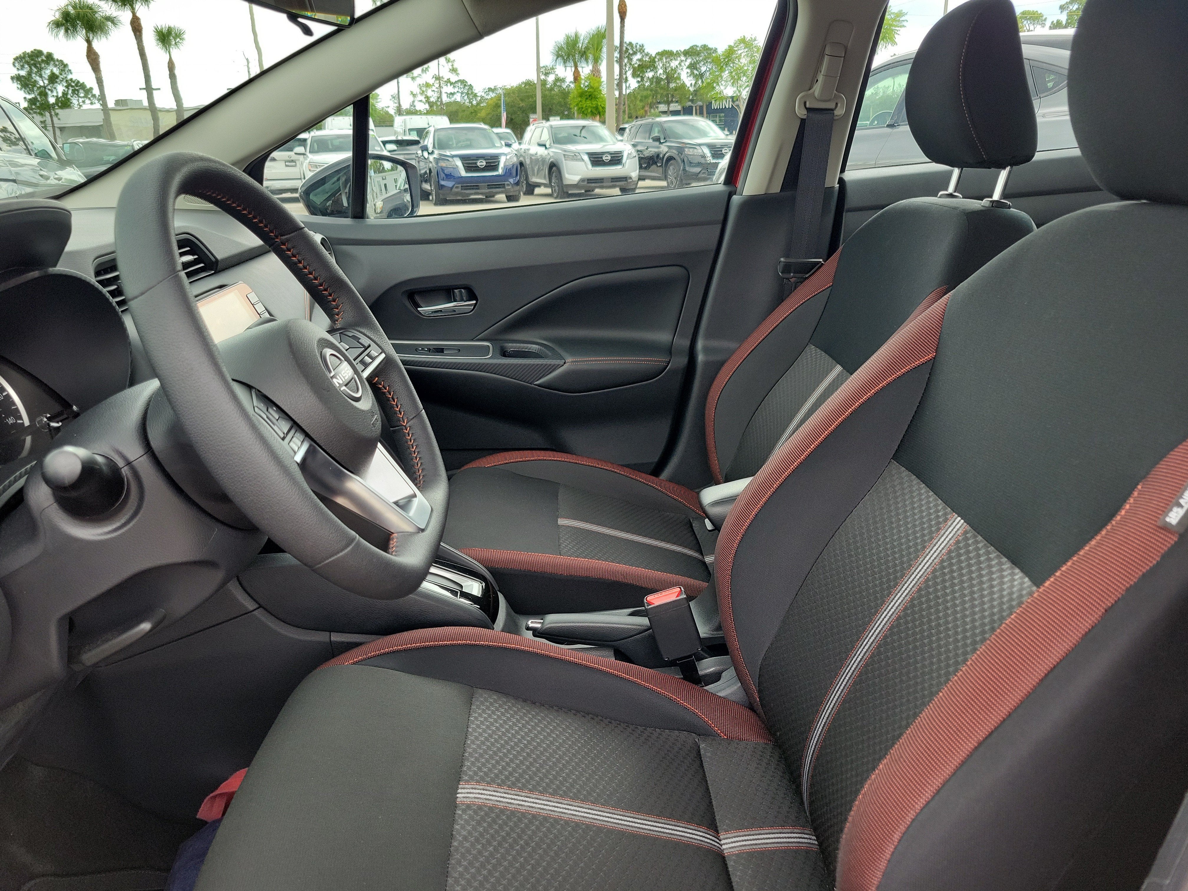 2025 Nissan Versa SR