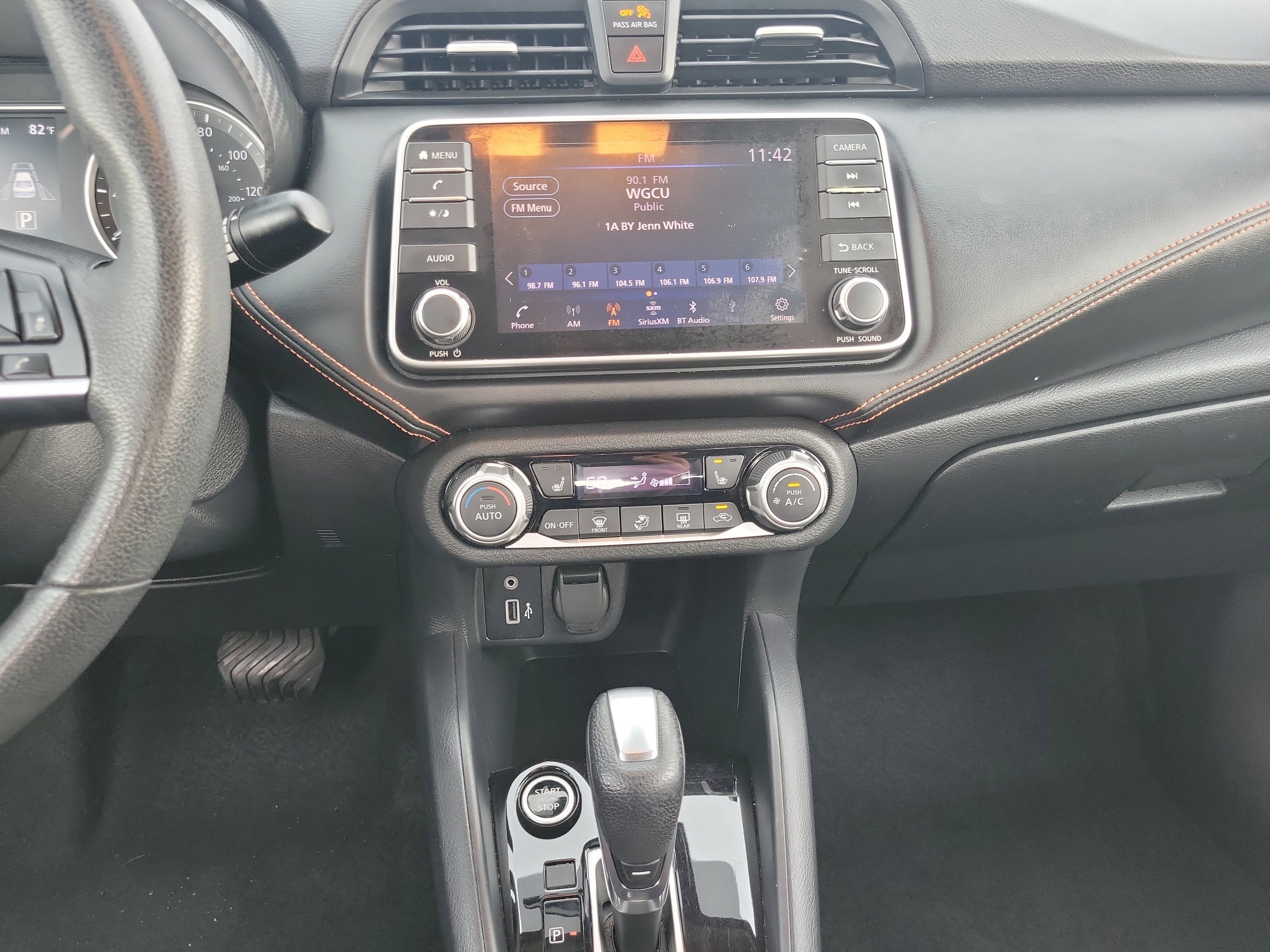 2021 Nissan Versa SR