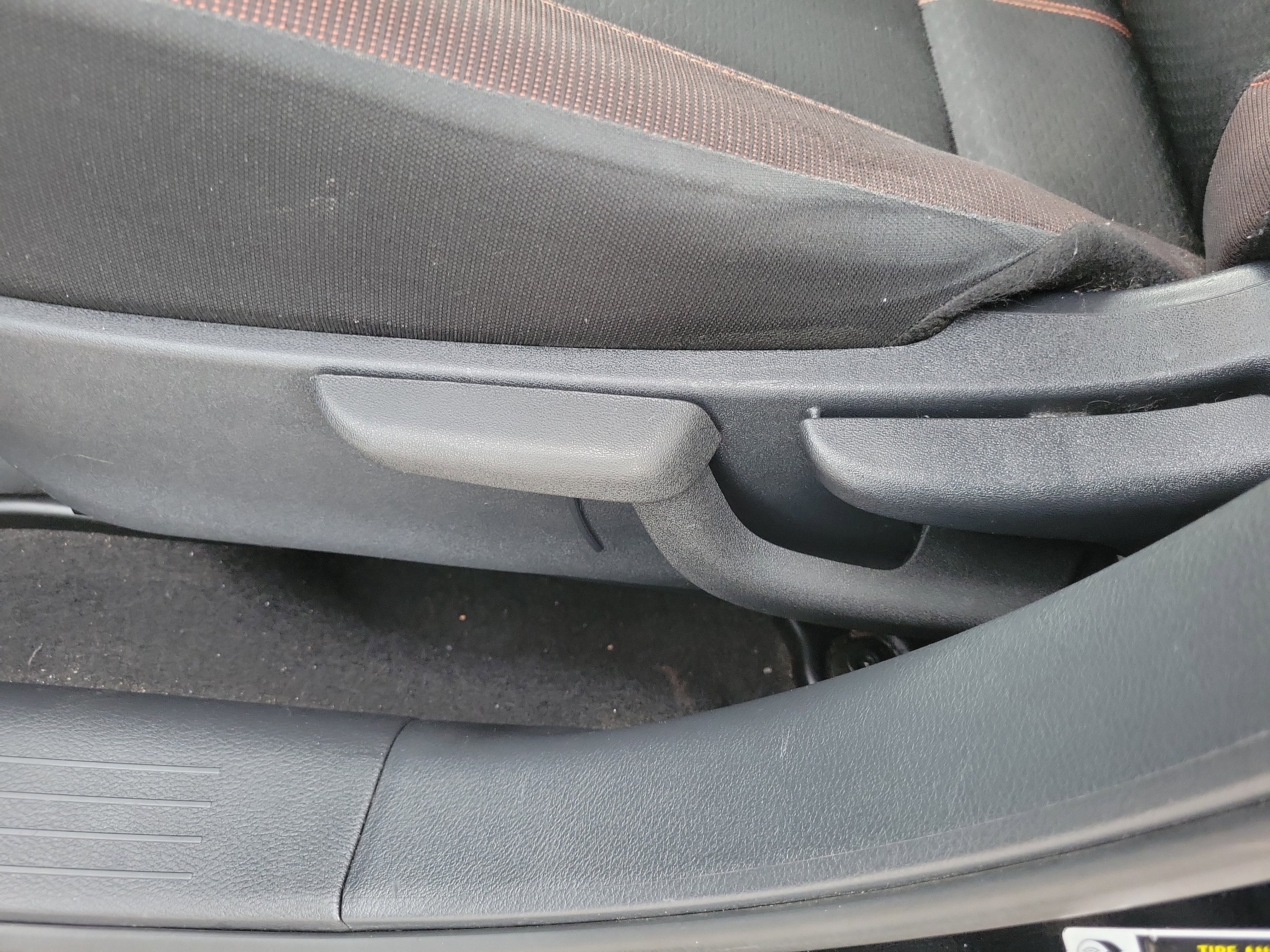 2021 Nissan Versa SR