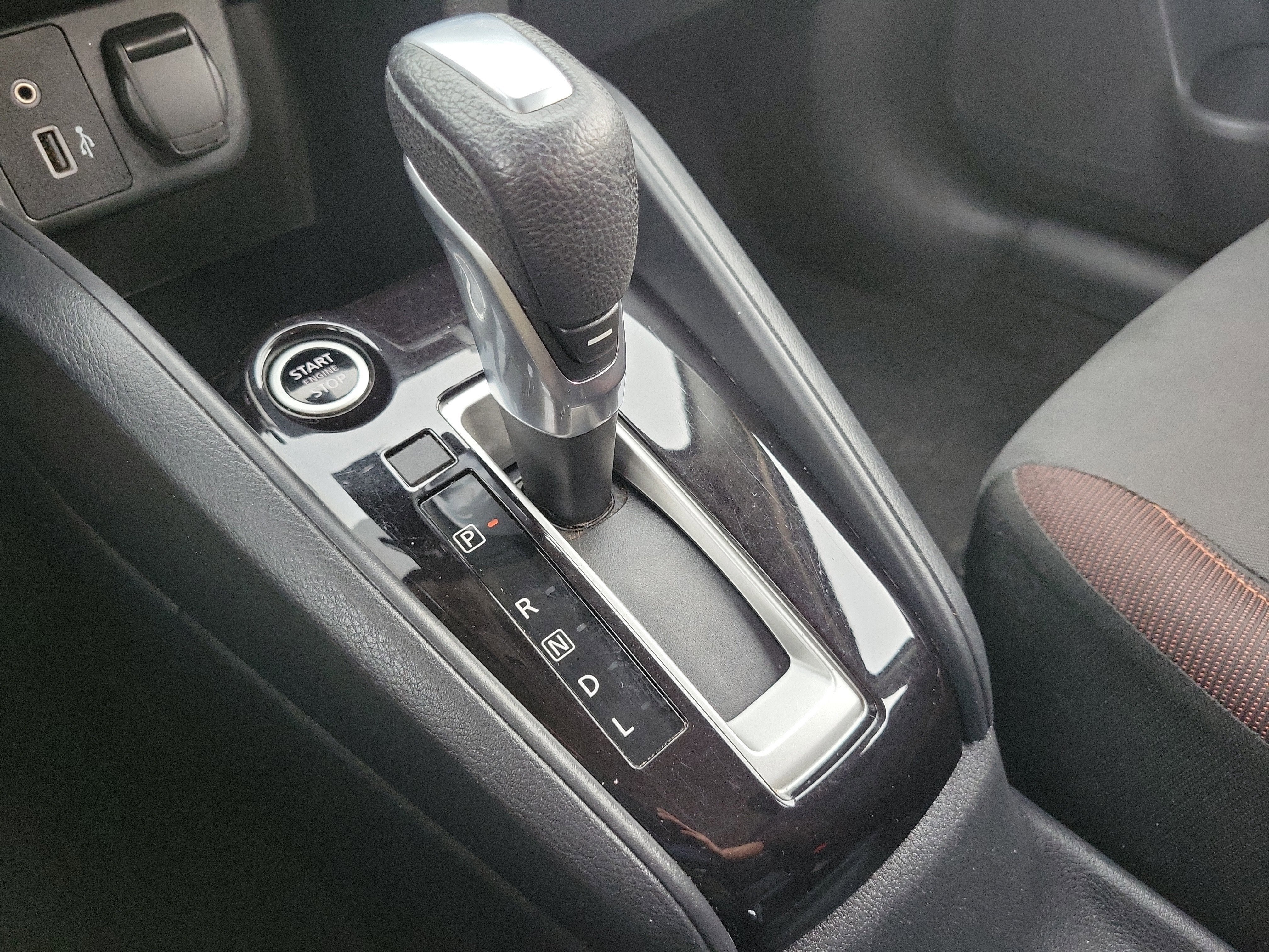 2021 Nissan Versa SR