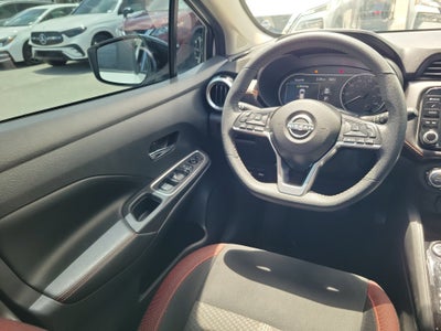 2023 Nissan Versa SR