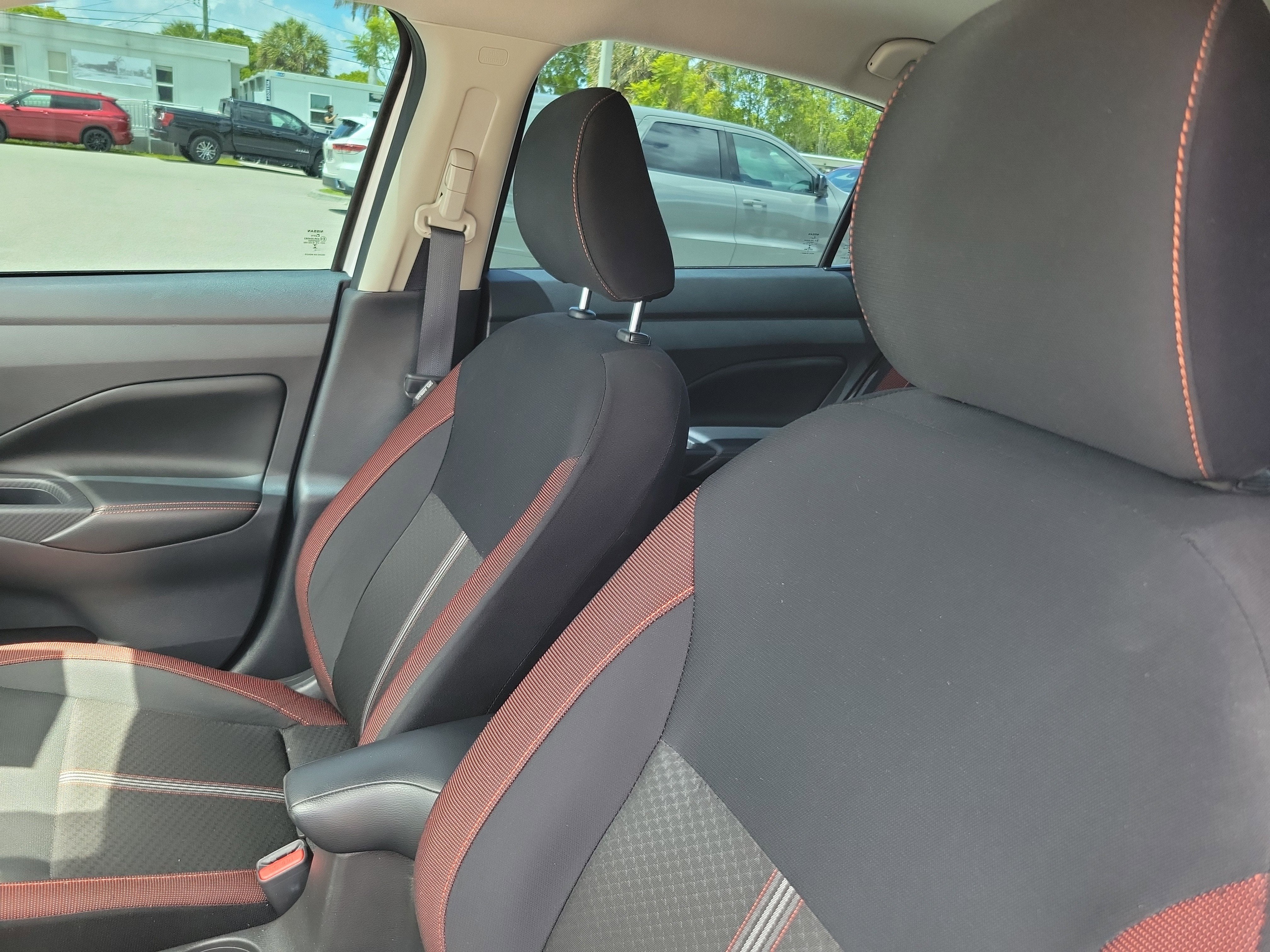 2023 Nissan Versa SR