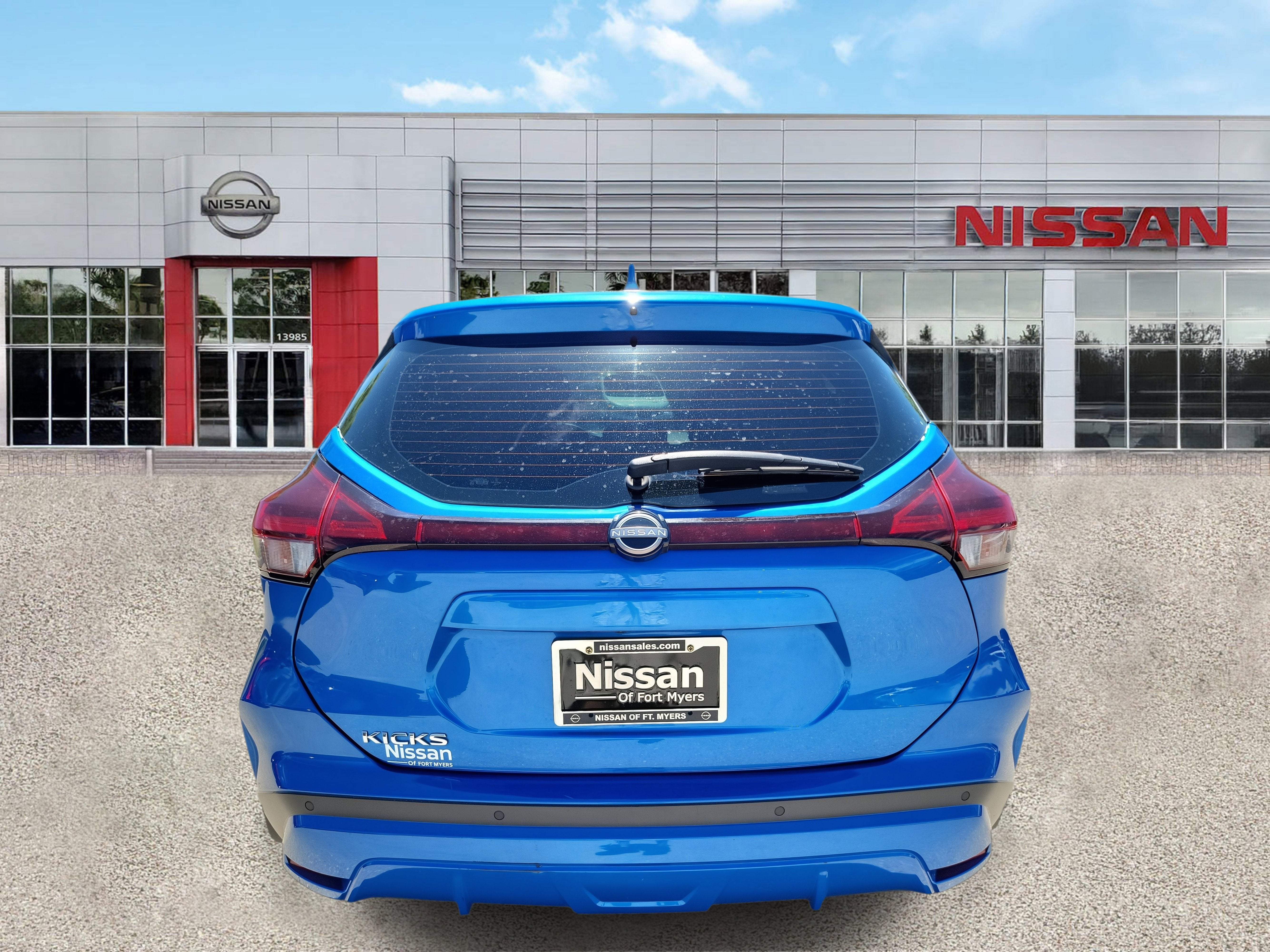 2022 Nissan Kicks S