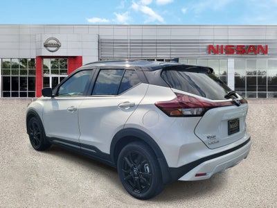 2023 Nissan Kicks SR