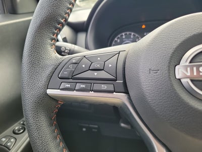 2022 Nissan Kicks SR