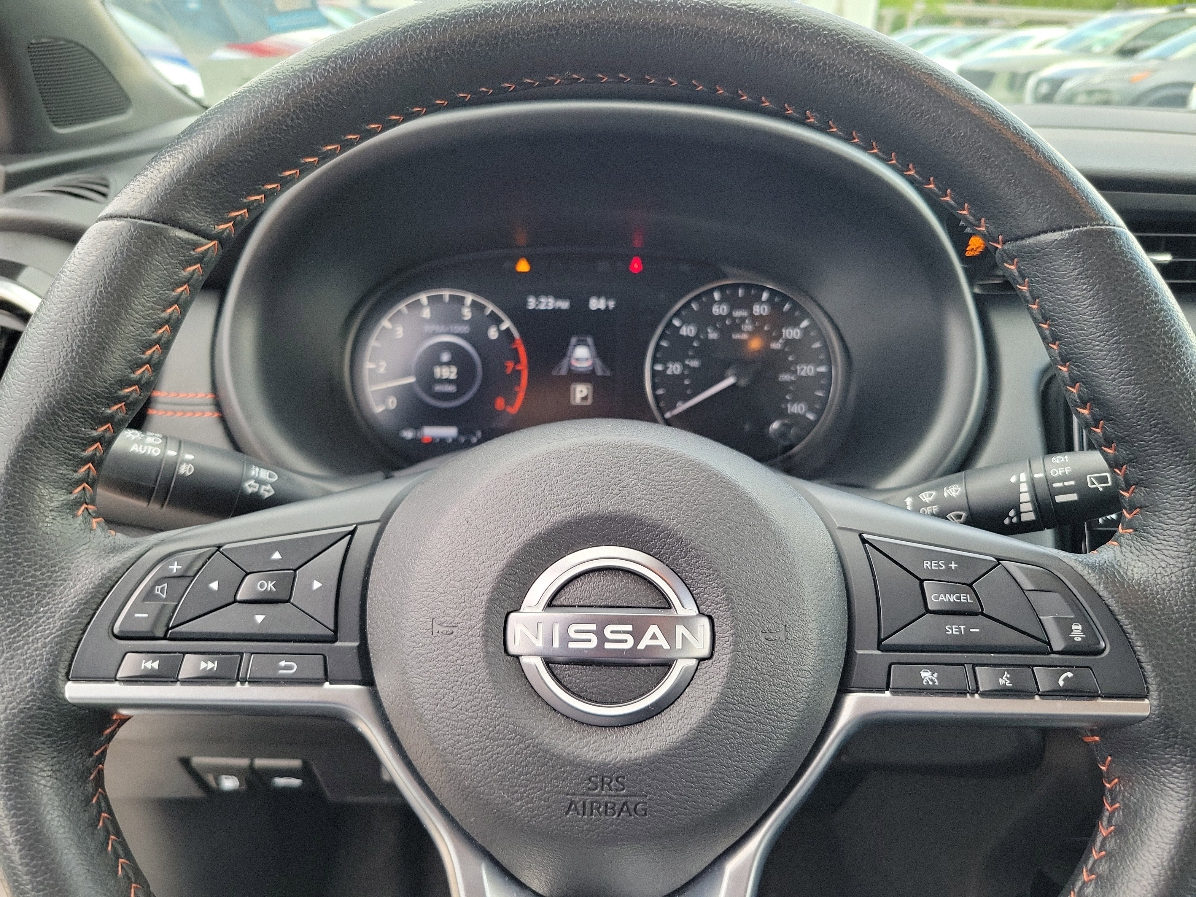 2023 Nissan Kicks SR