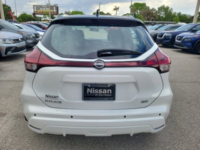 2023 Nissan Kicks SR