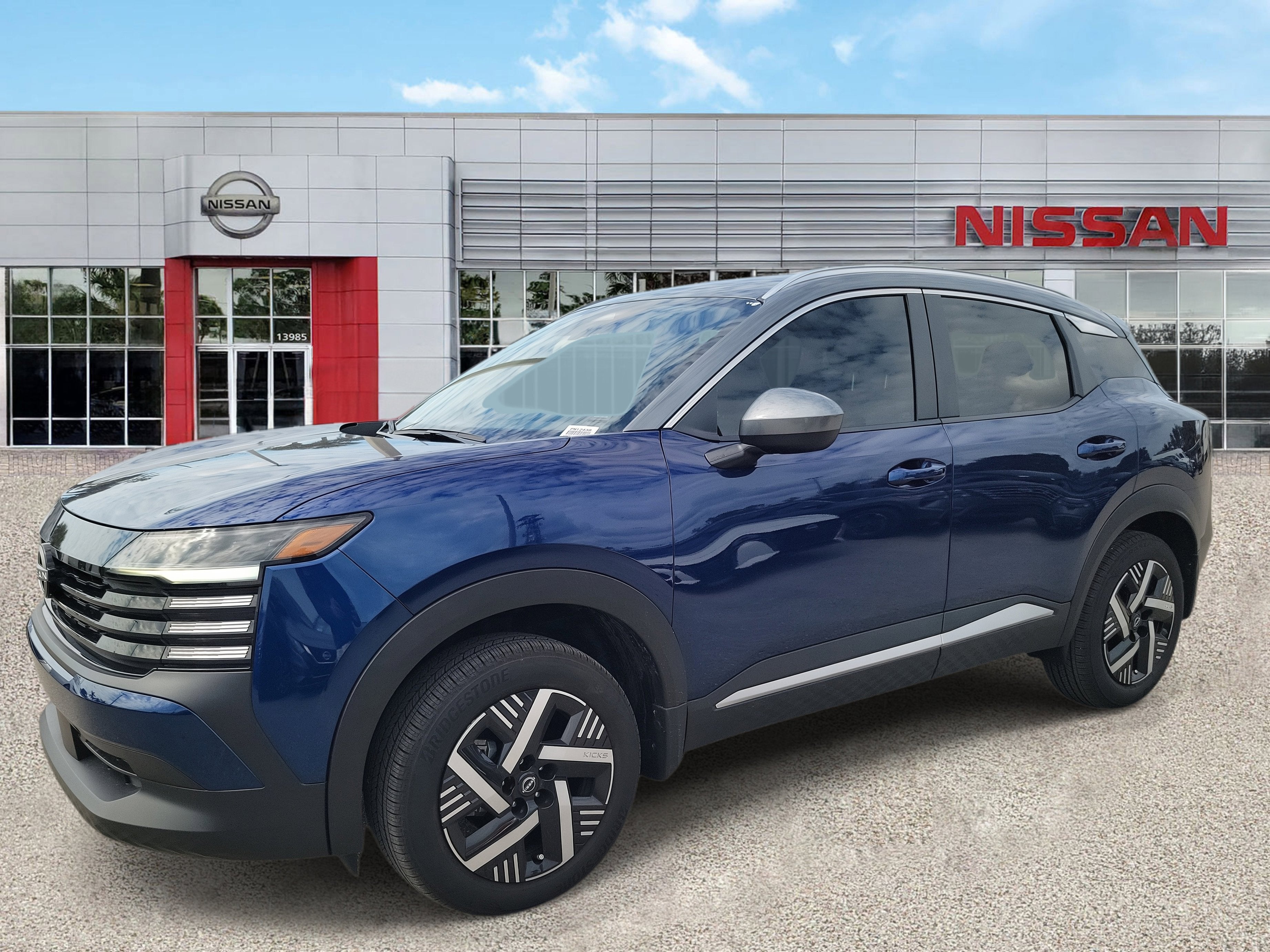 2025 Nissan Kicks SV