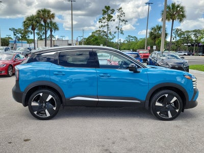 2025 Nissan Kicks SR