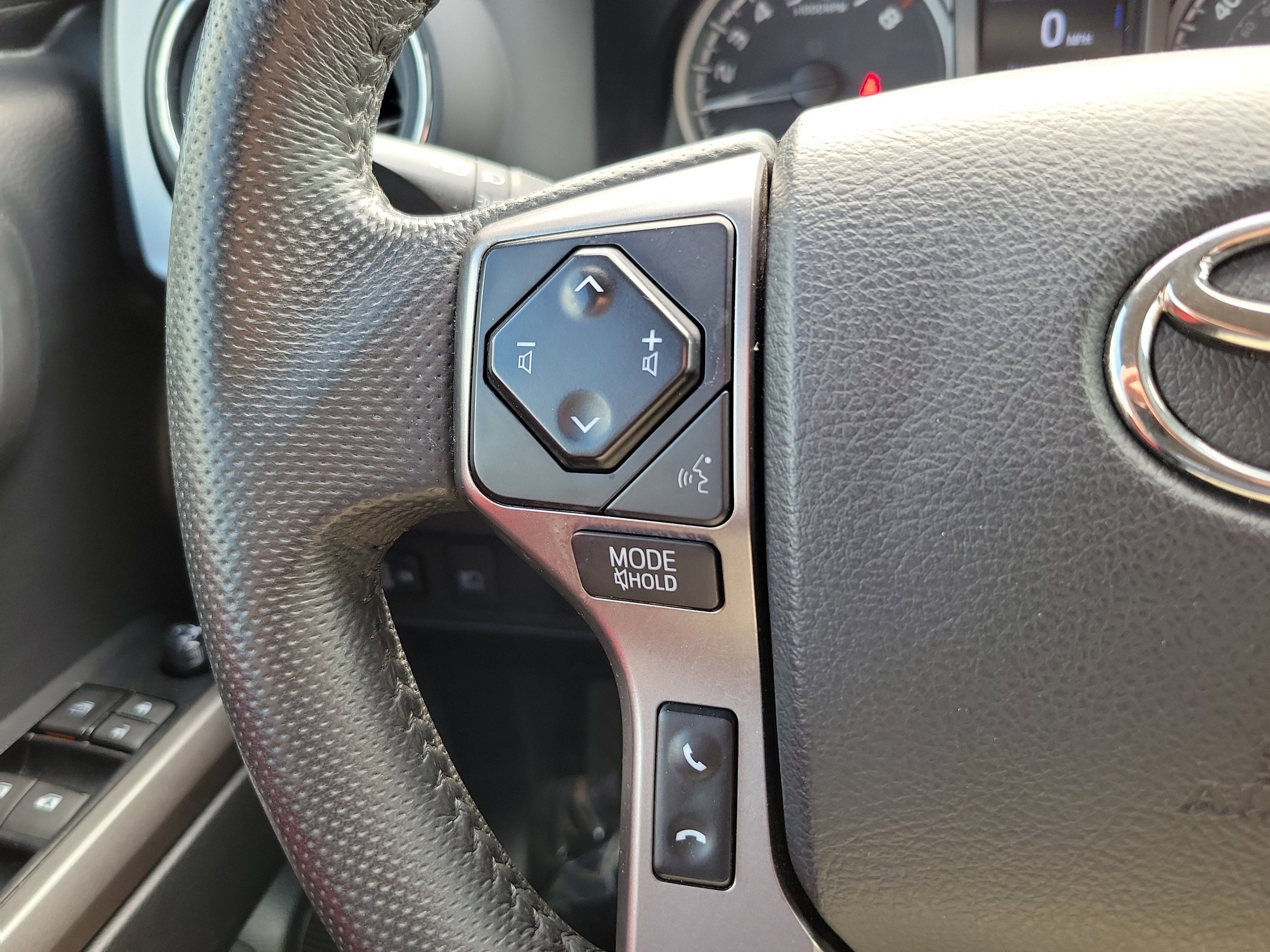 2023 Toyota Tacoma 4WD SR5