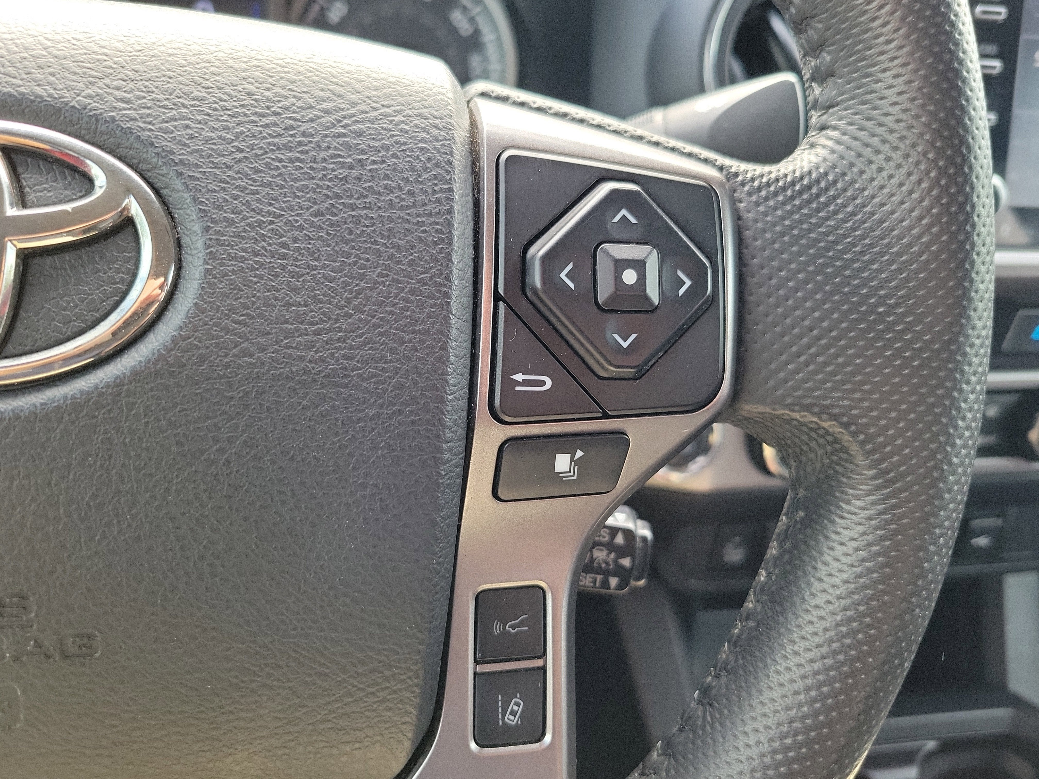 2023 Toyota Tacoma 4WD SR5