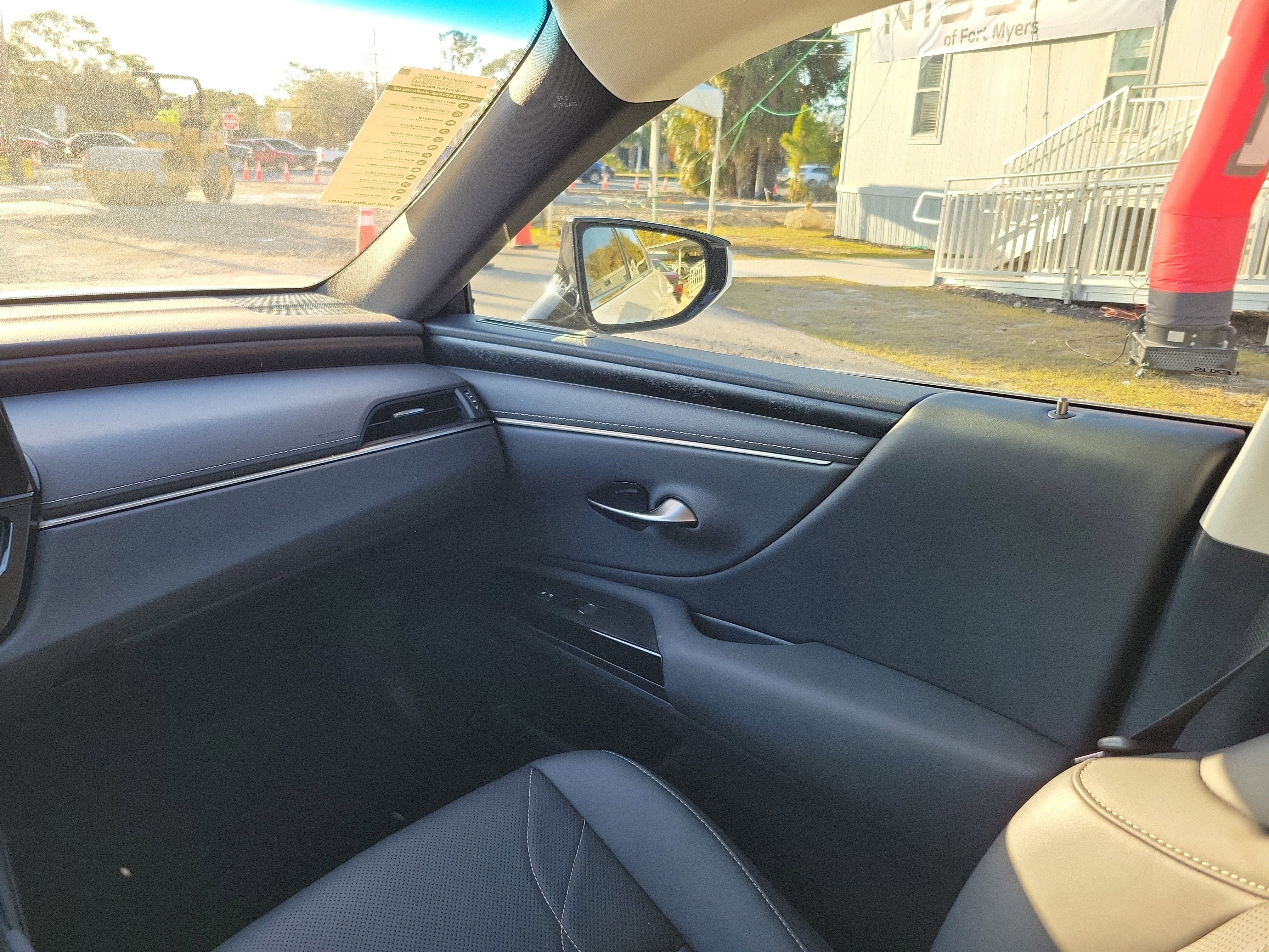 2023 Lexus ES ES 300h Luxury