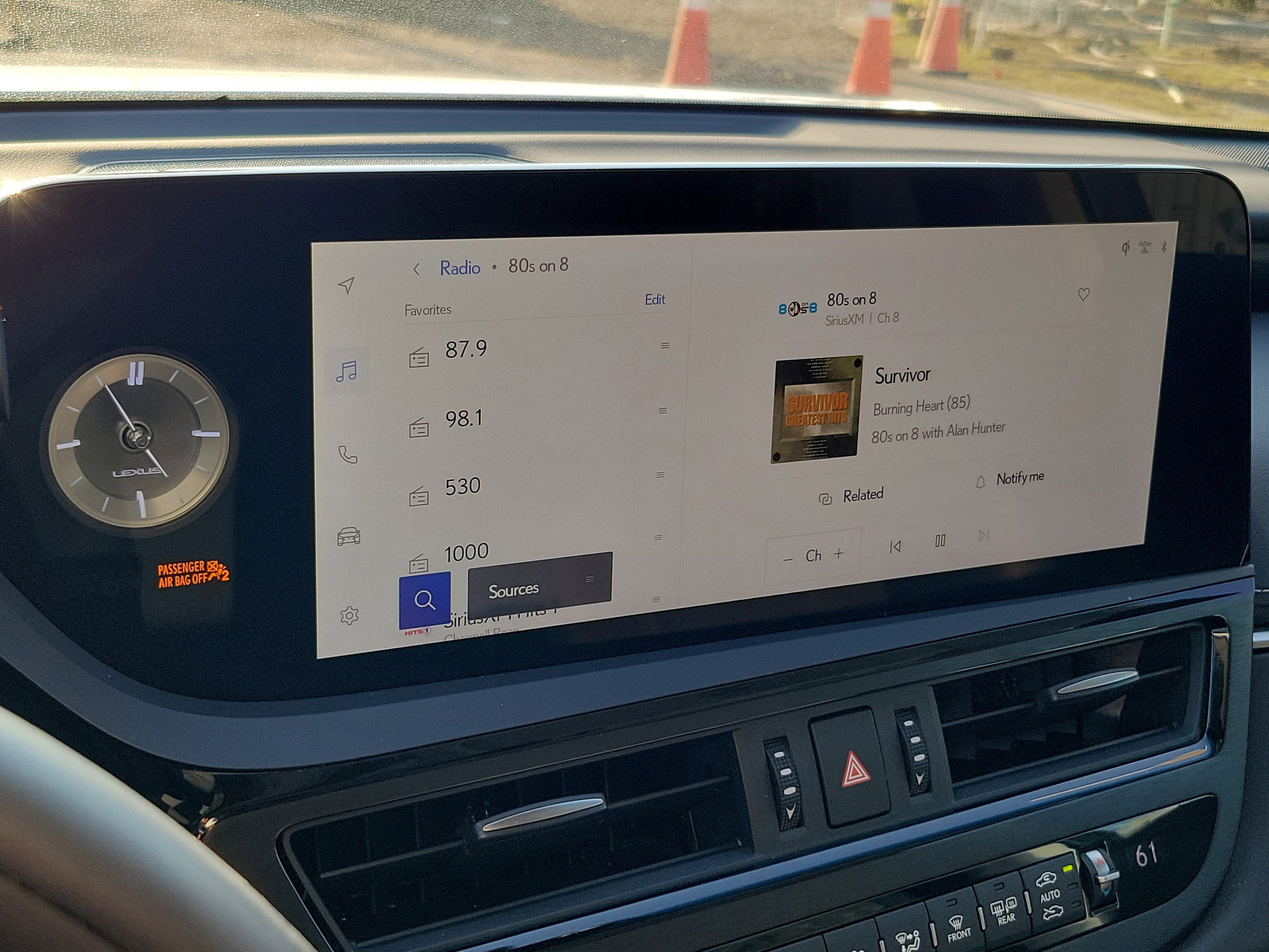 2023 Lexus ES ES 300h Luxury