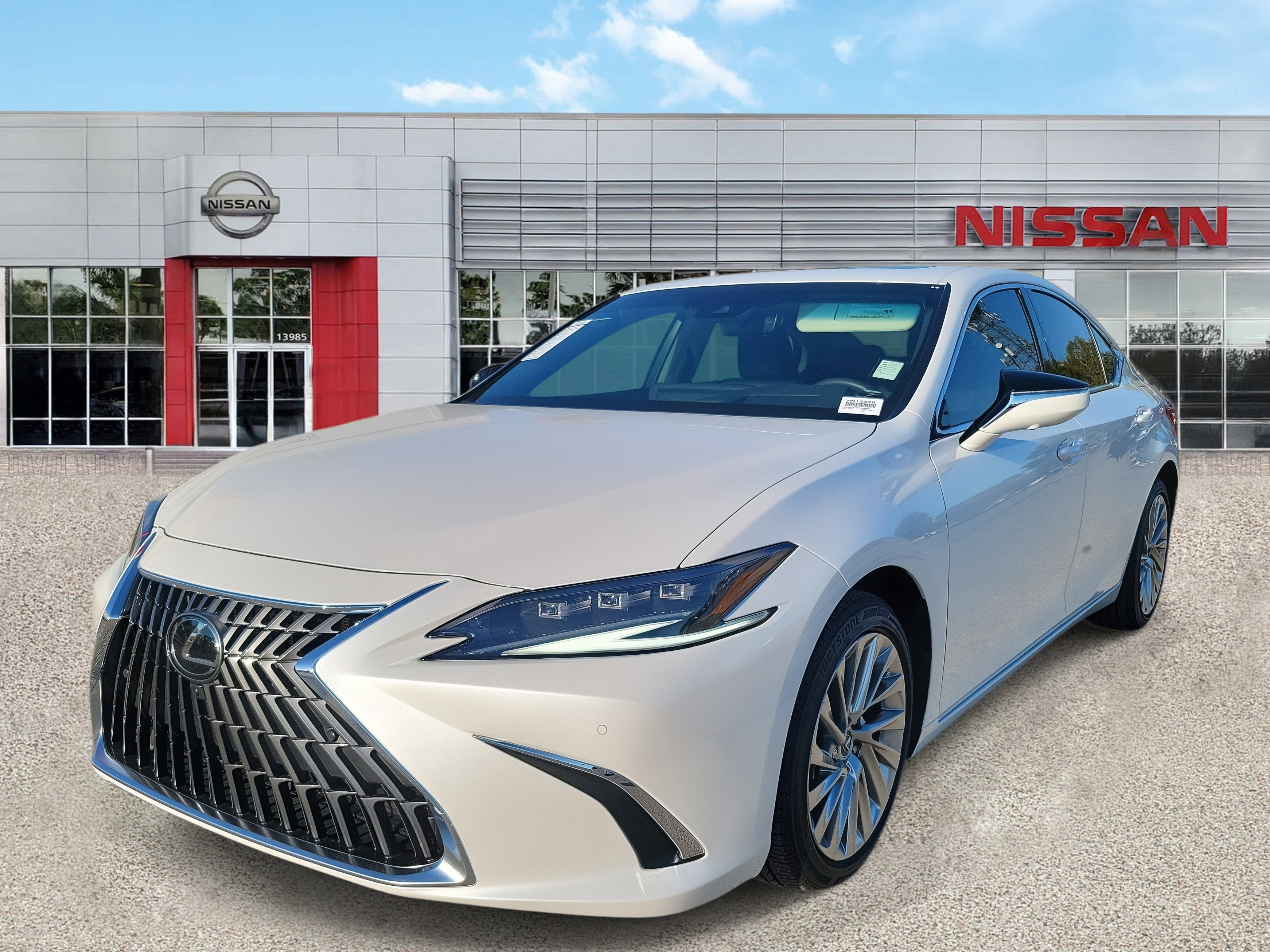 2023 Lexus ES ES 300h Luxury
