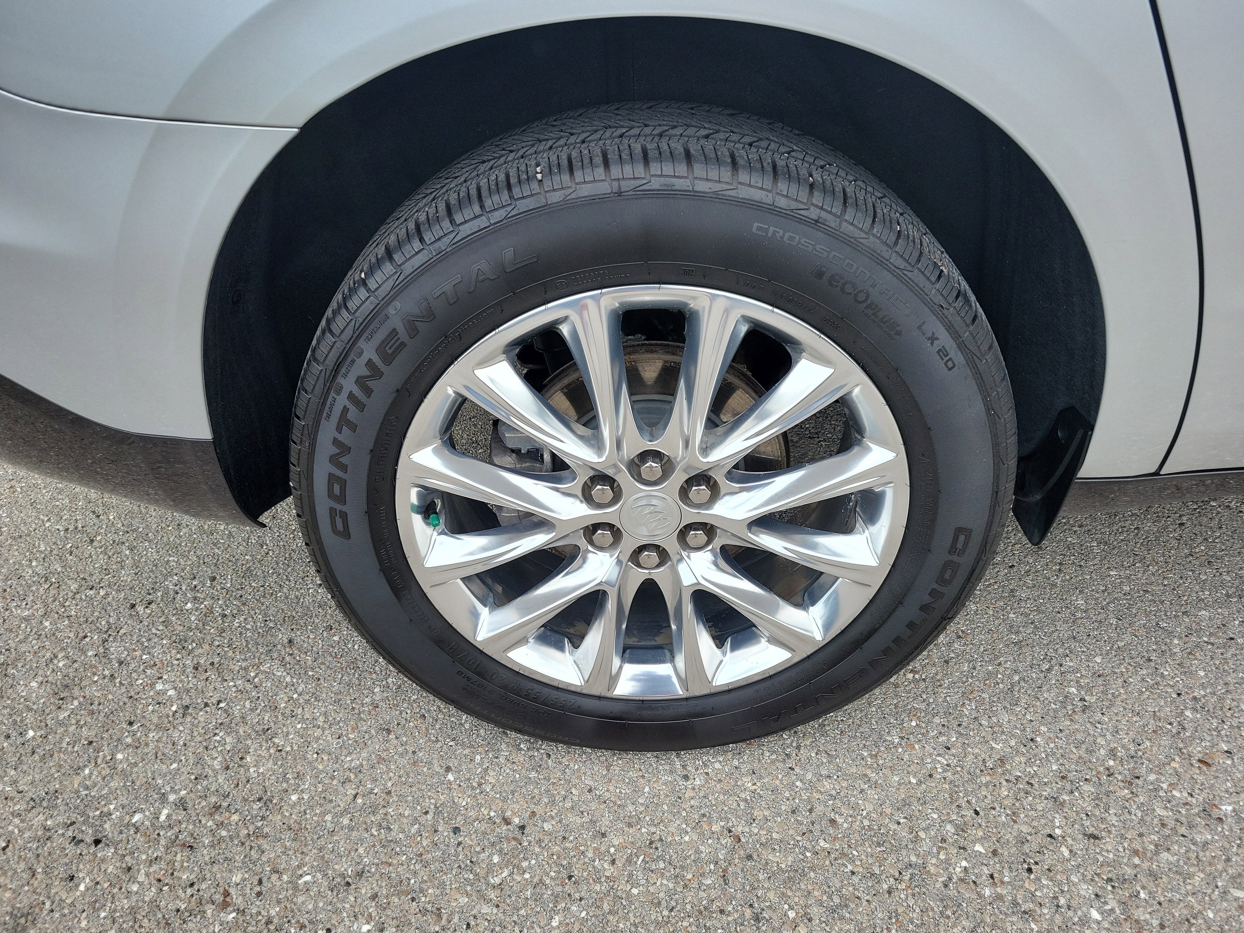 2020 Buick Enclave Essence