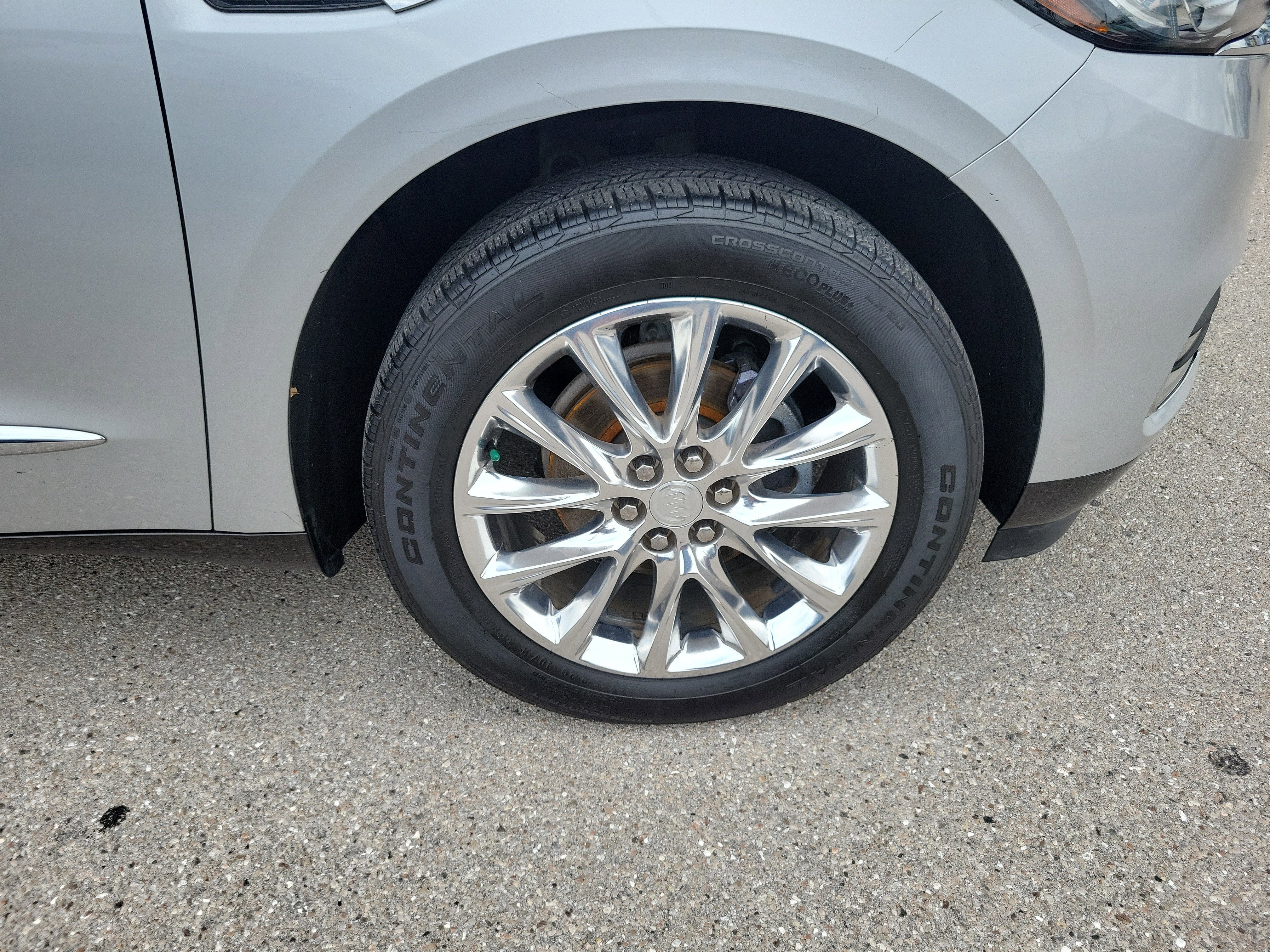 2020 Buick Enclave Essence