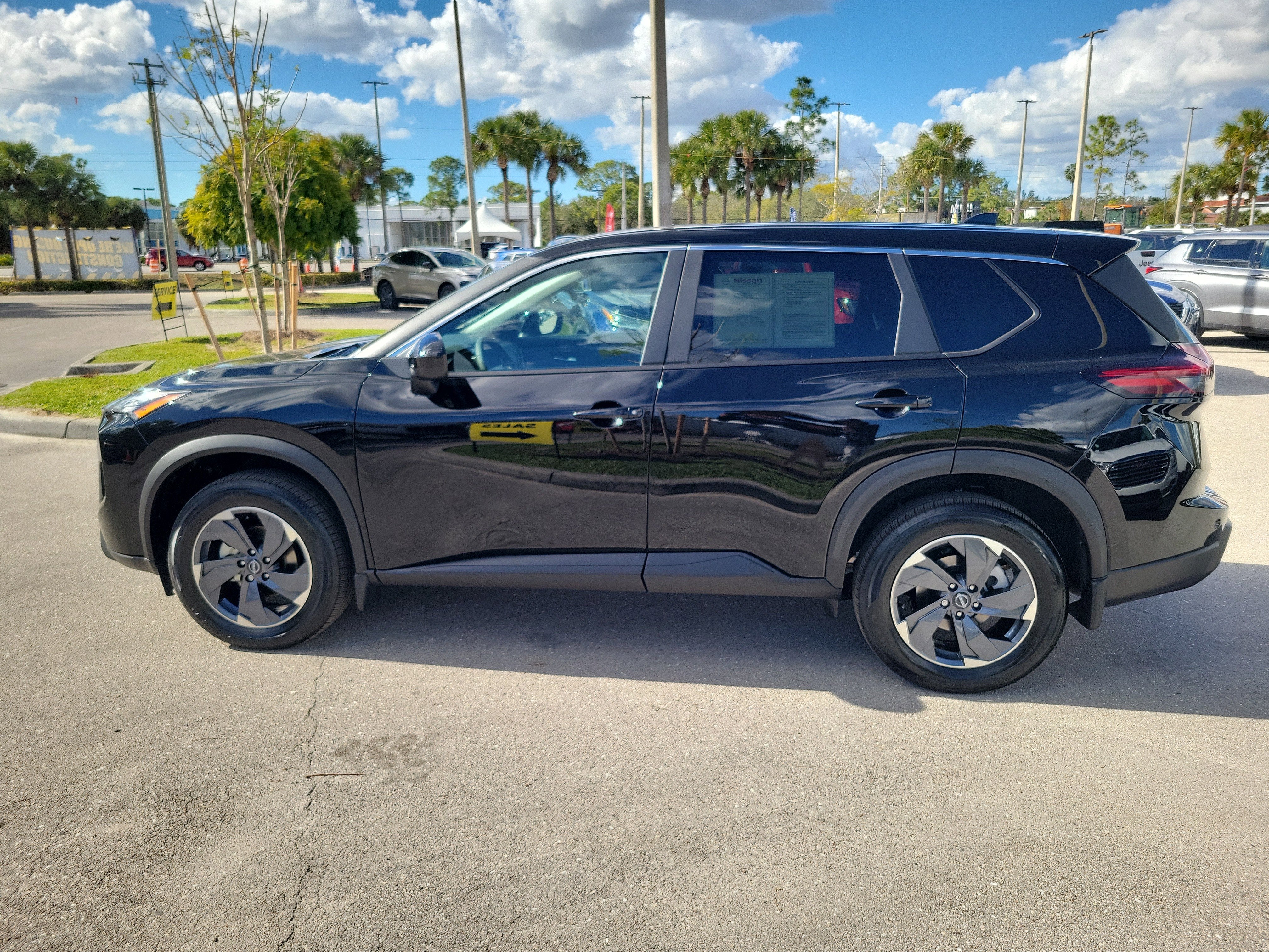 2026 Nissan Rogue SV