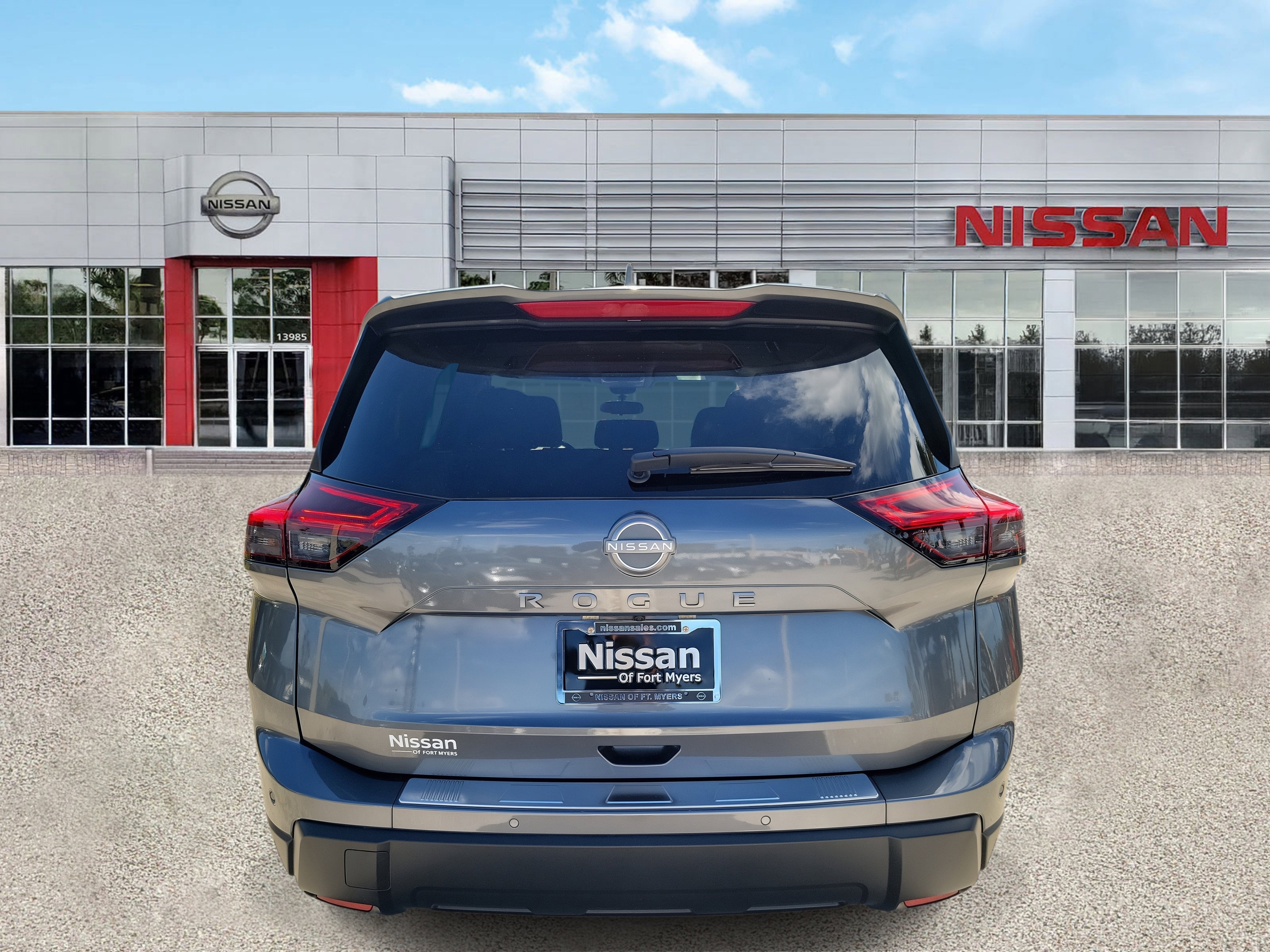 2026 Nissan Rogue SV