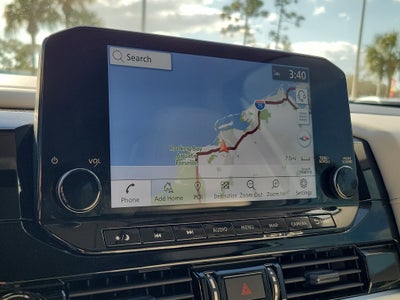 2024 Nissan Pathfinder SL