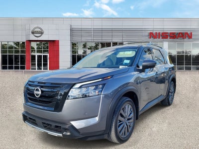 2024 Nissan Pathfinder SL