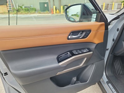 2025 Nissan Pathfinder Platinum