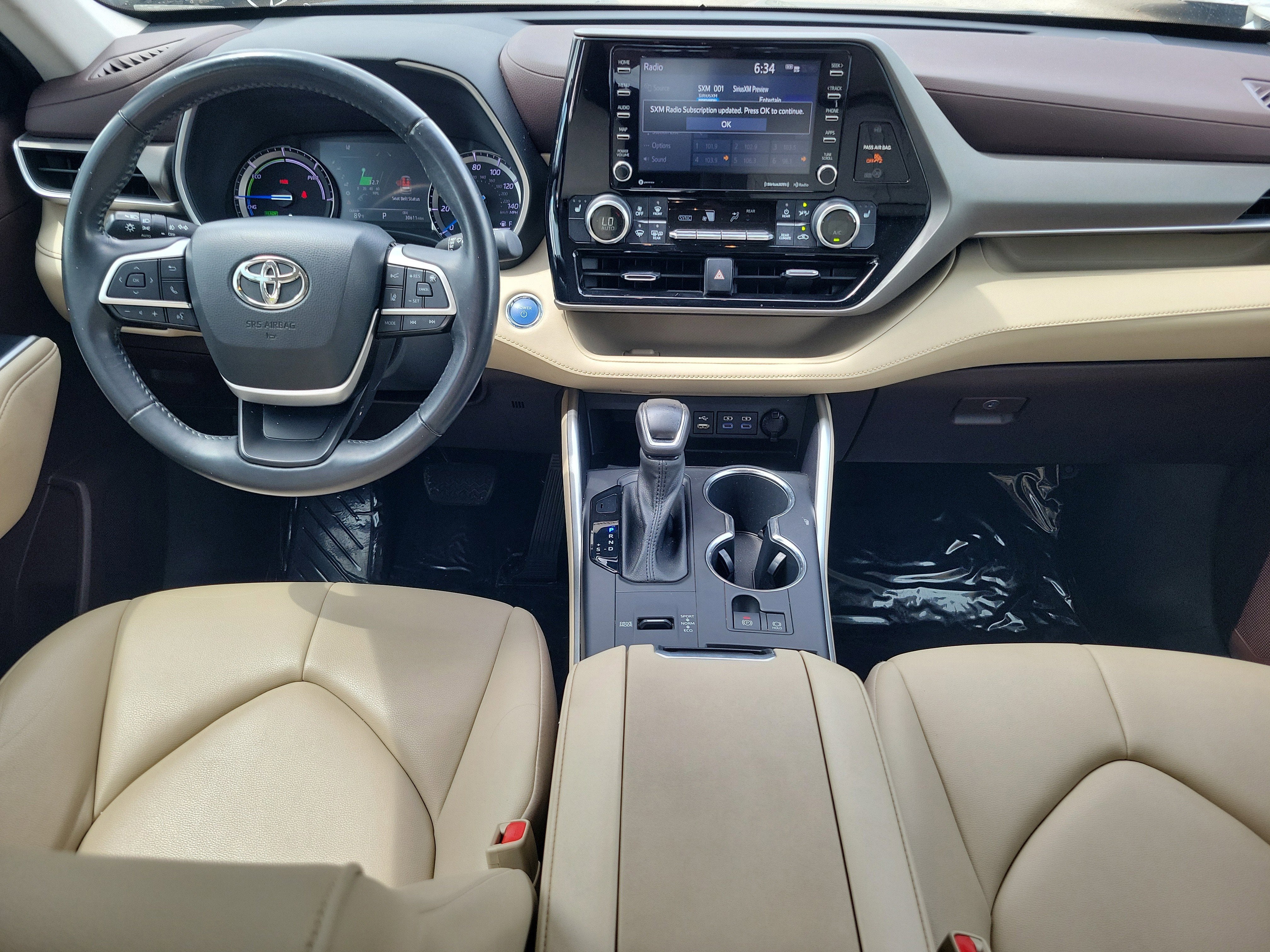 2022 Toyota Highlander Hybrid XLE