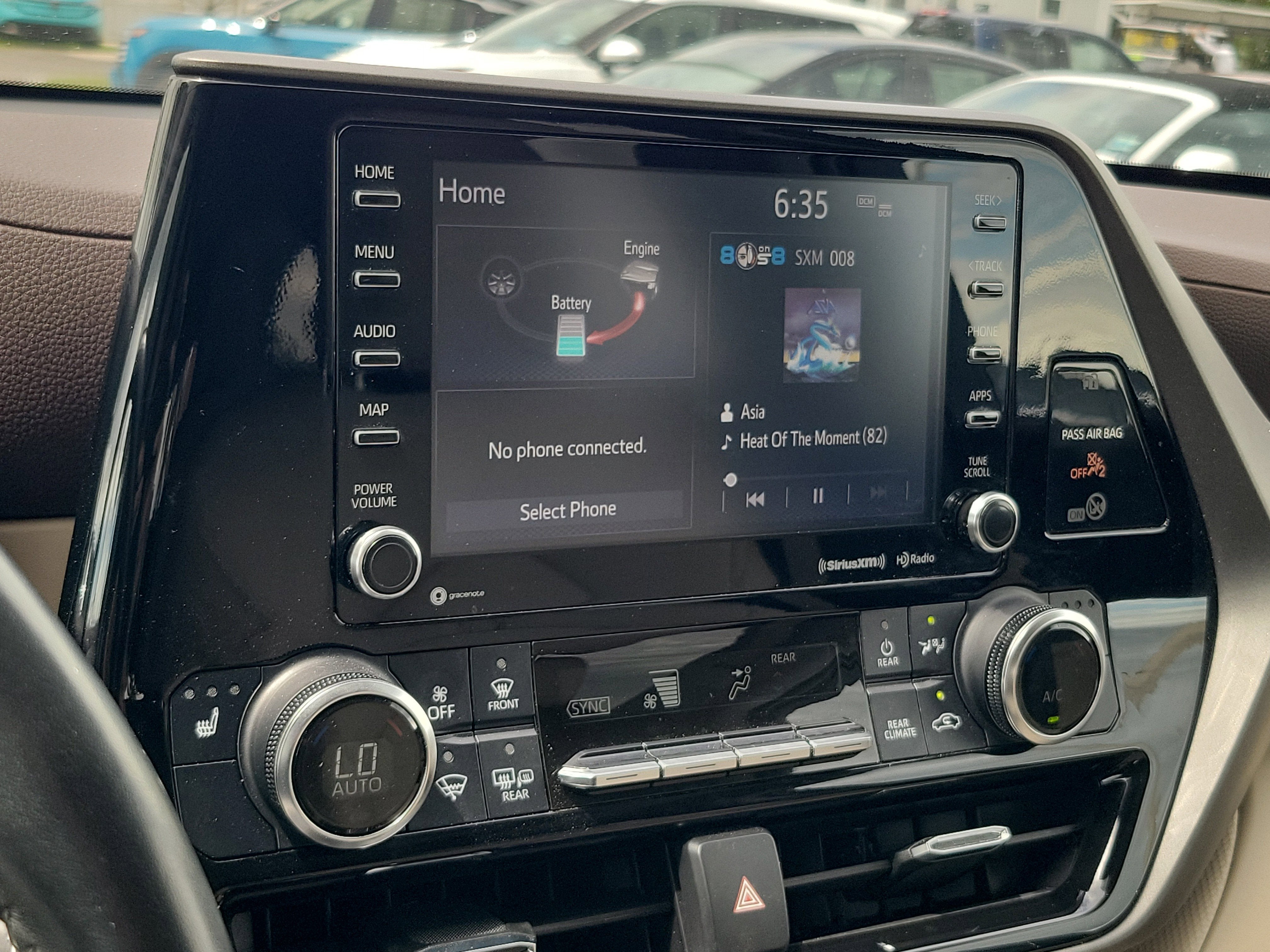 2022 Toyota Highlander Hybrid XLE
