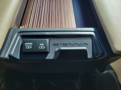 2024 Toyota Sienna XLE