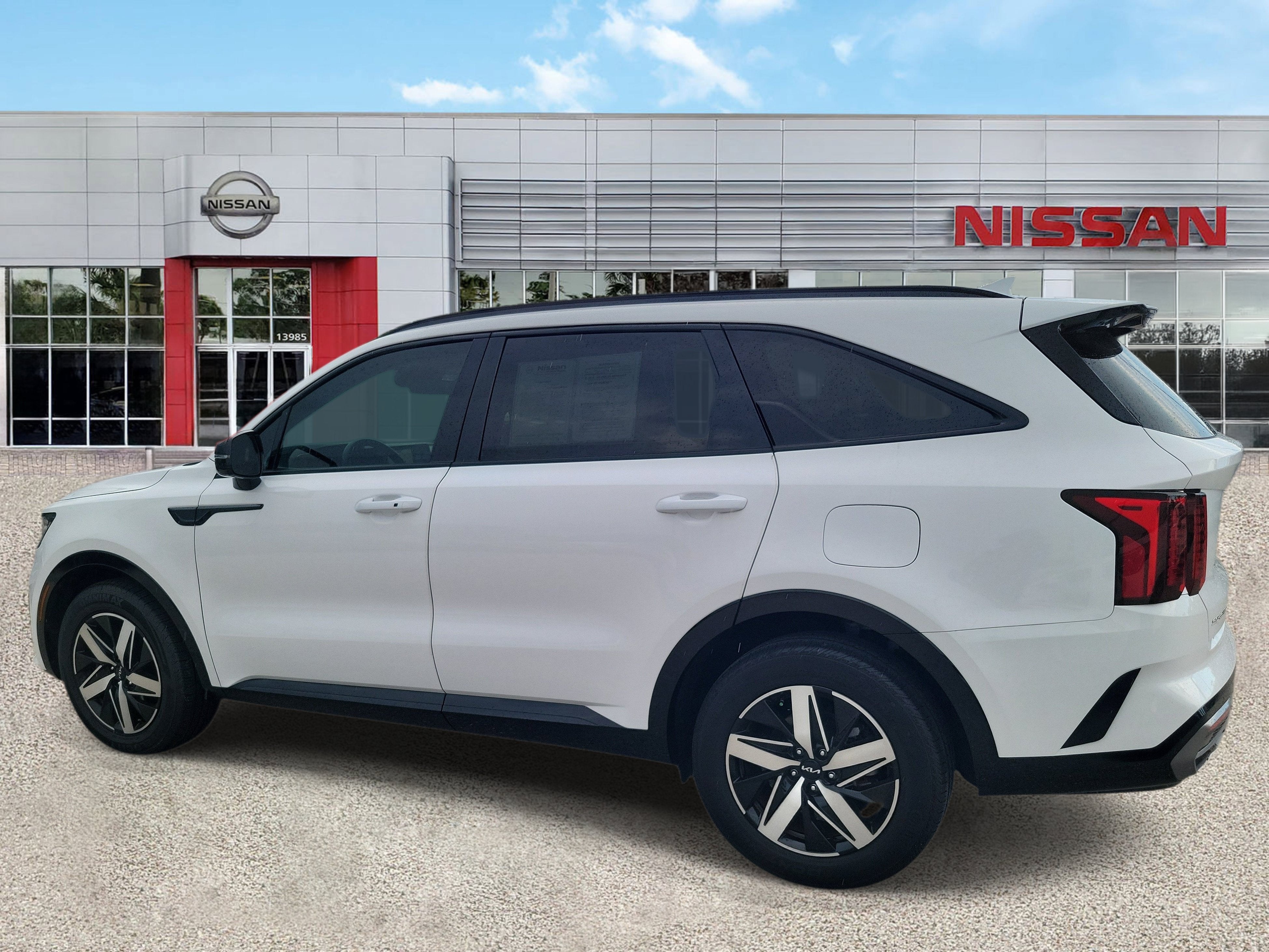 2023 Kia Sorento S