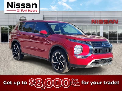 2023 Mitsubishi Outlander SE