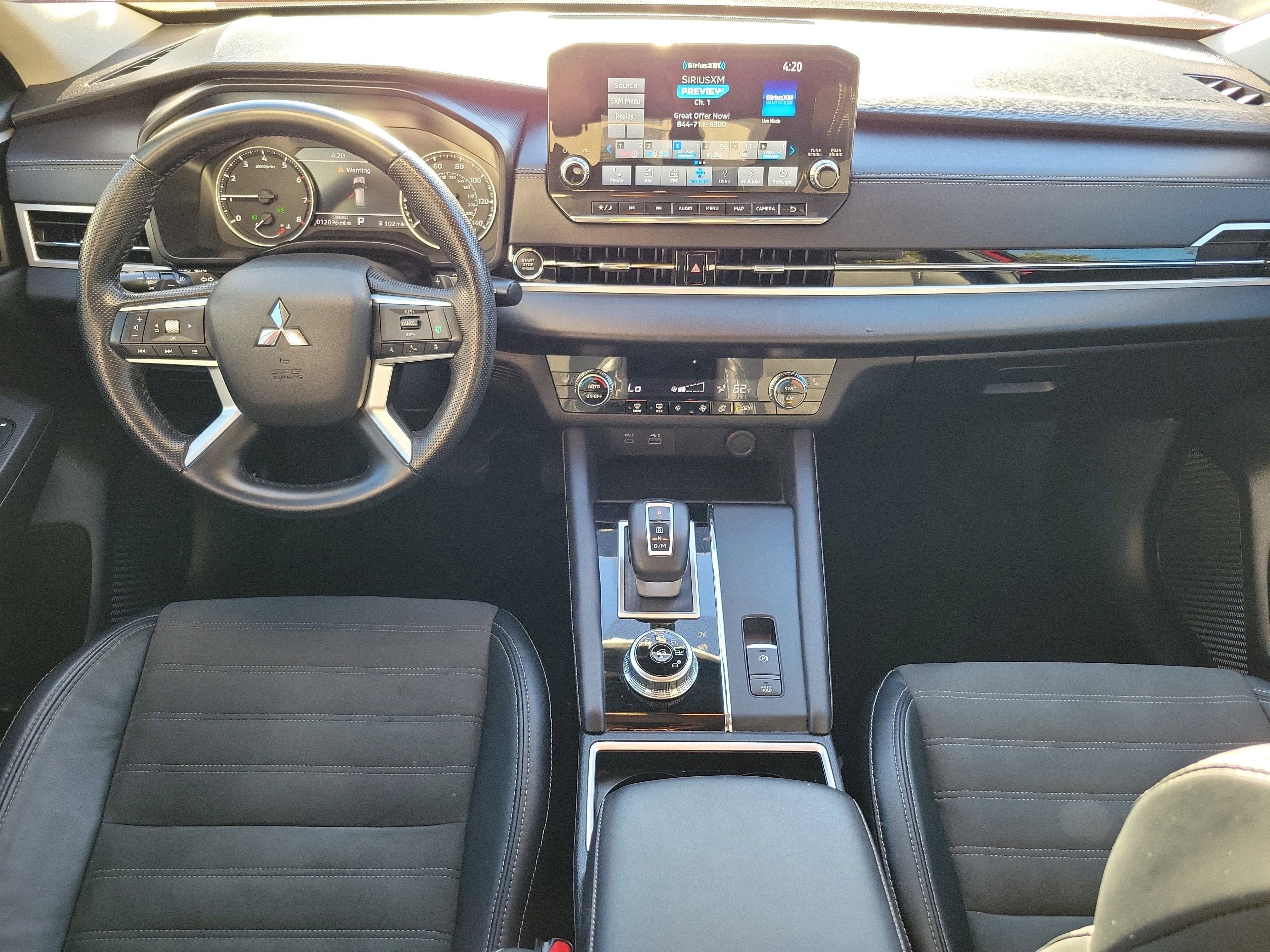 2023 Mitsubishi Outlander SE