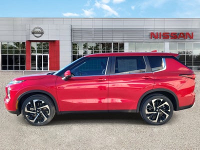 2023 Mitsubishi Outlander SE