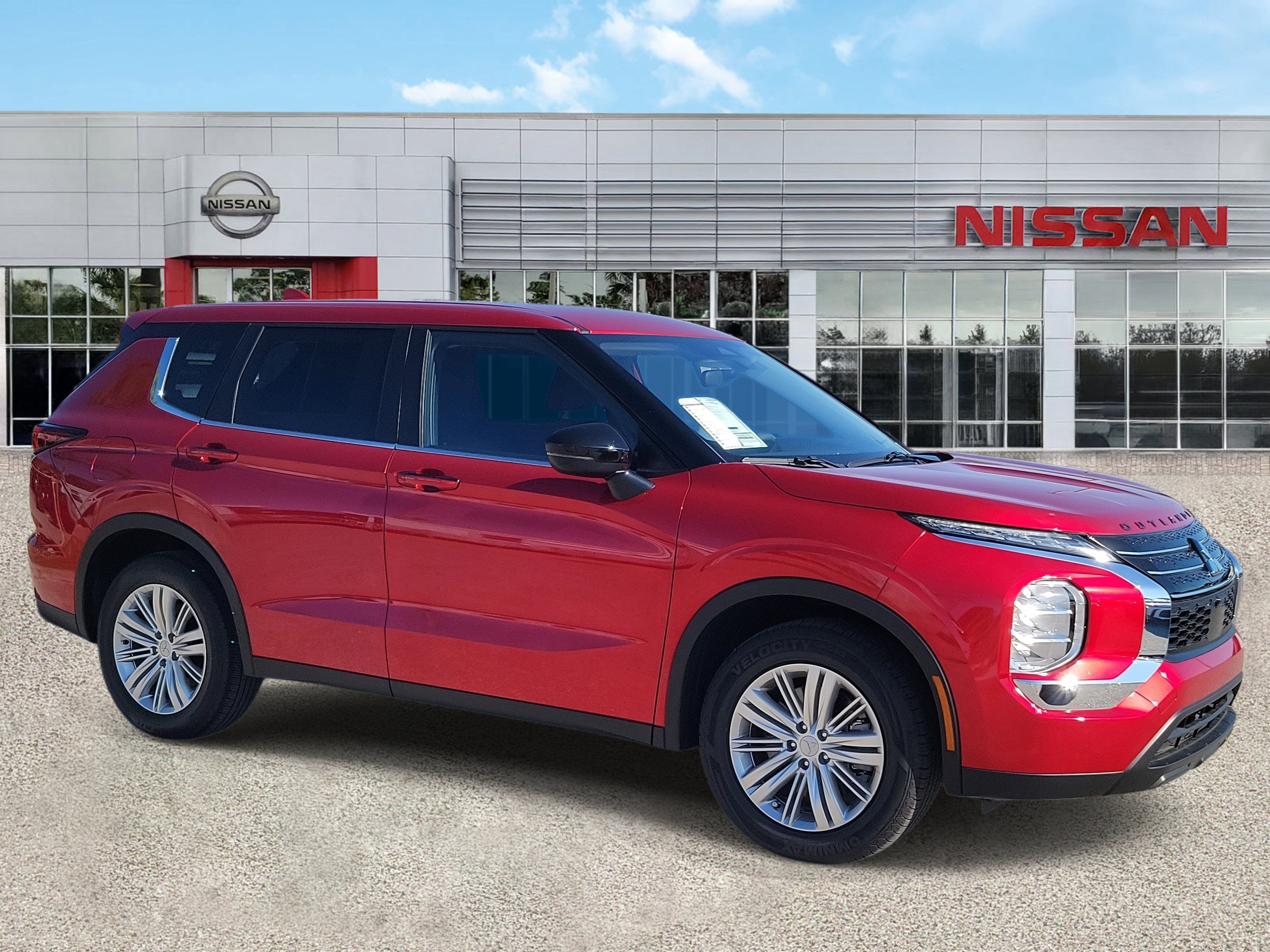 2024 Mitsubishi Outlander ES