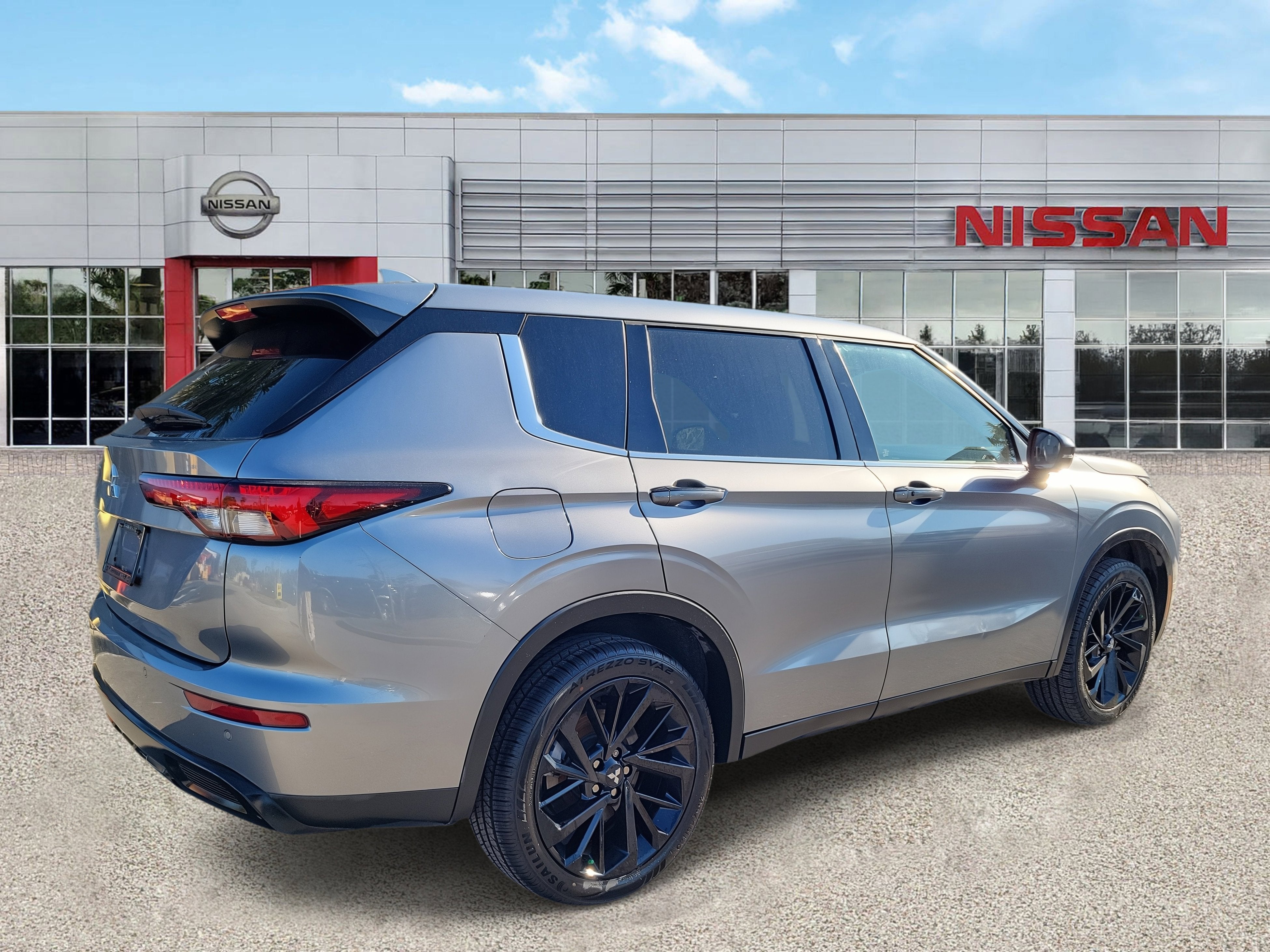 2022 Mitsubishi Outlander SE