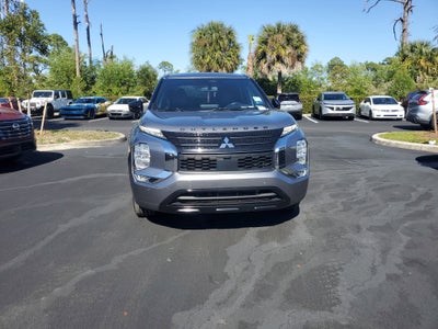 2022 Mitsubishi Outlander SE