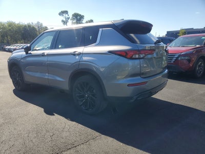 2022 Mitsubishi Outlander SE