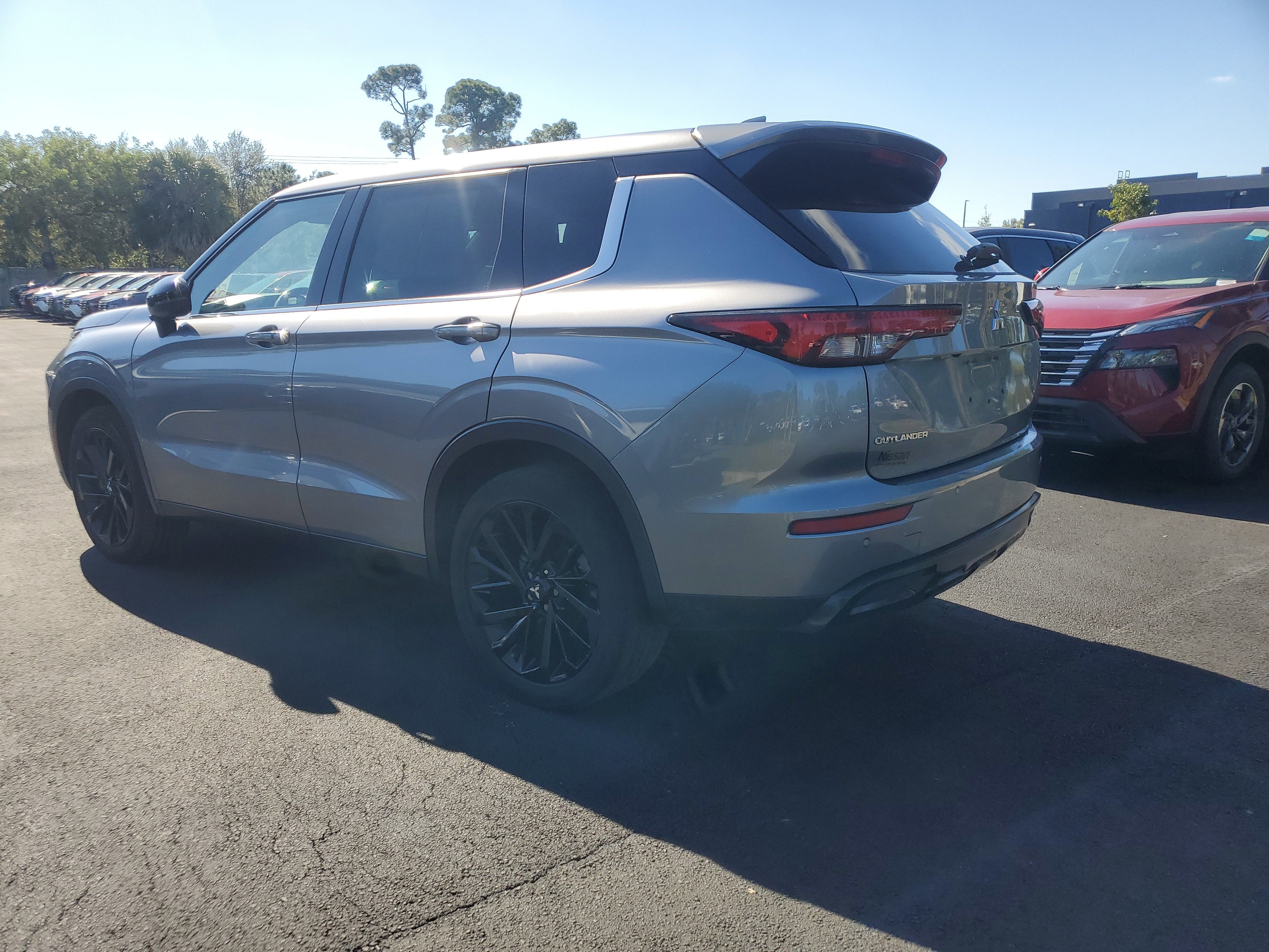 2022 Mitsubishi Outlander SE