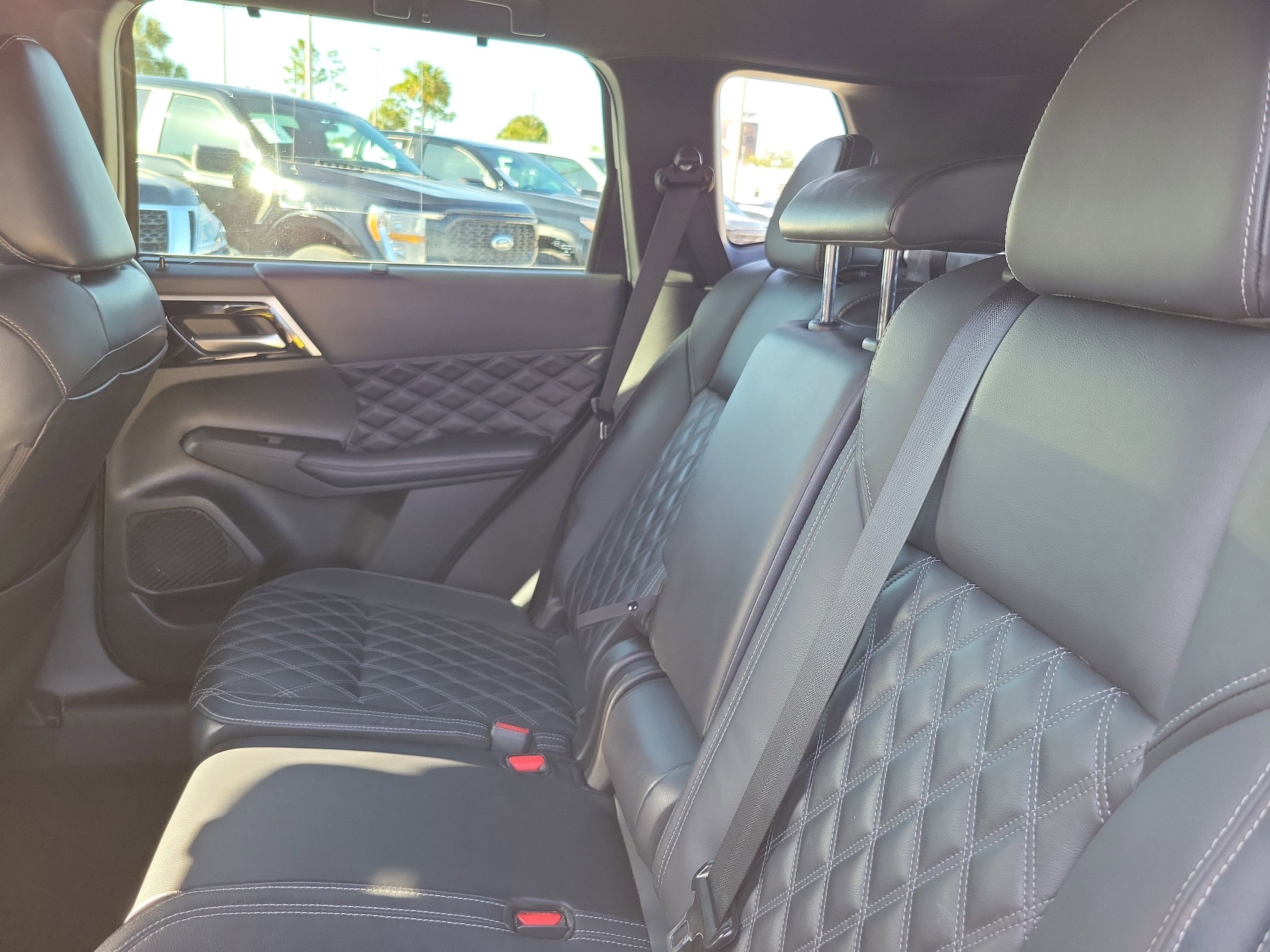 2023 Mitsubishi Outlander SEL Black Edition