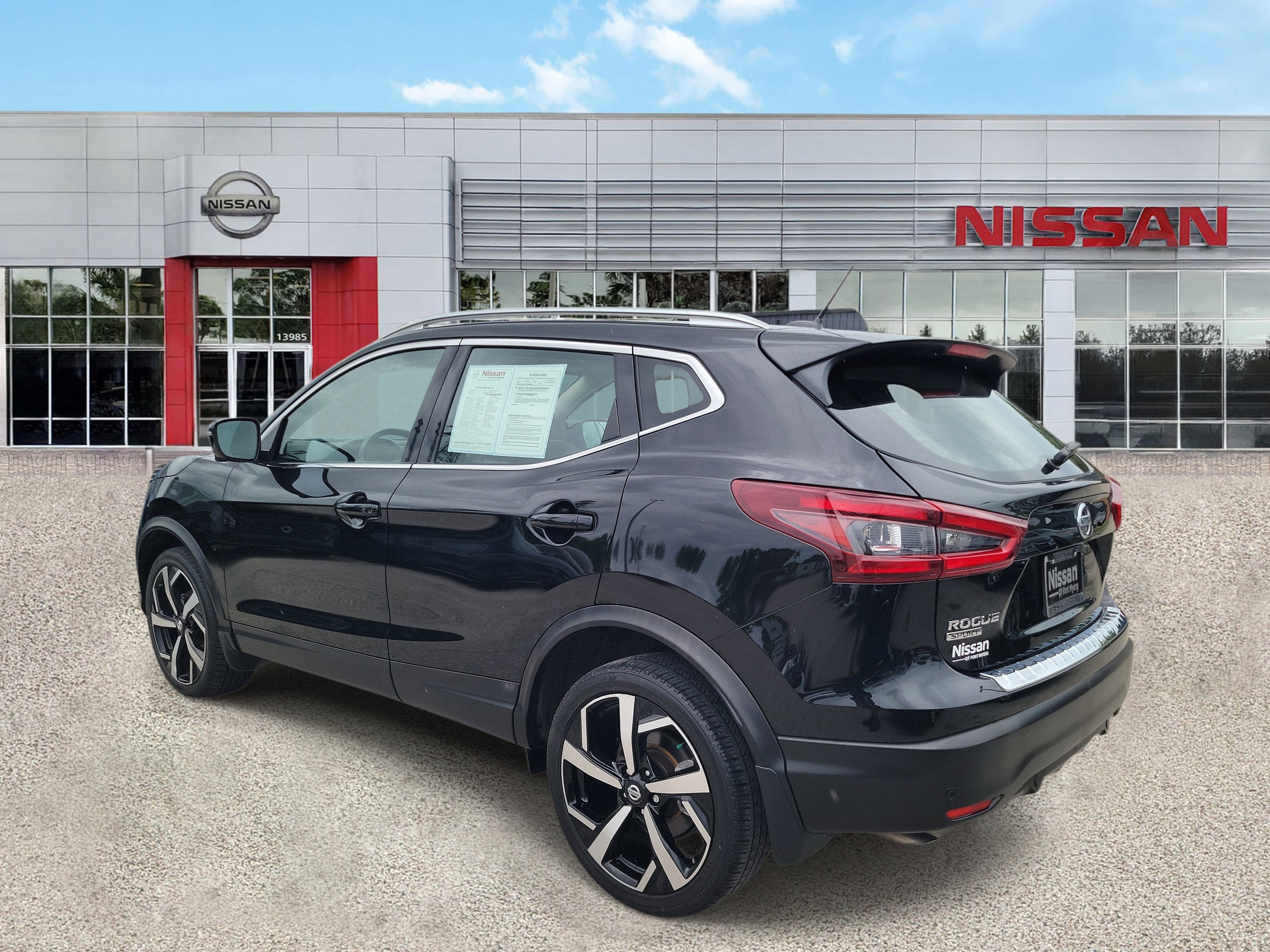 2022 Nissan Rogue Sport SL