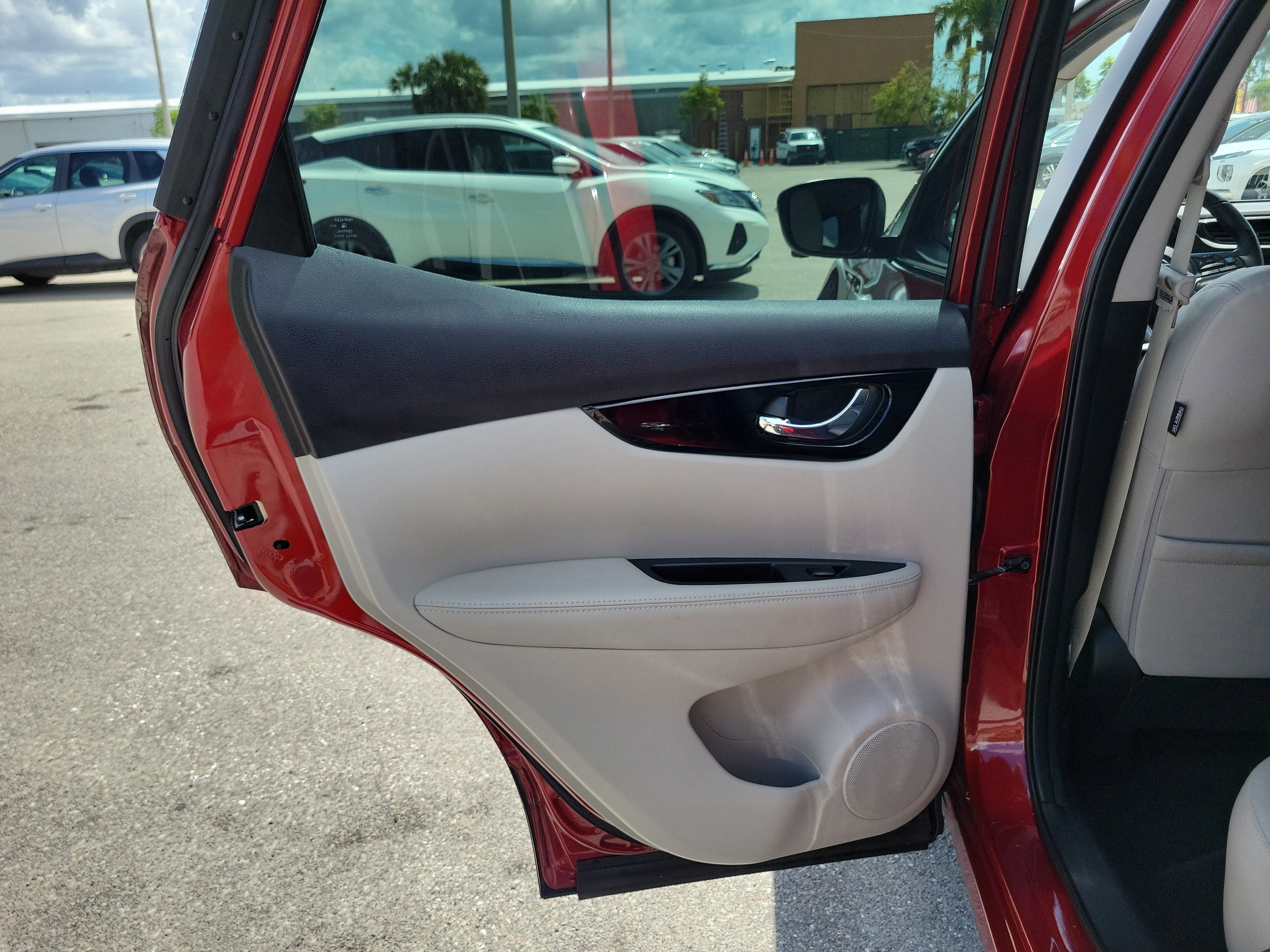 2022 Nissan Rogue Sport SL