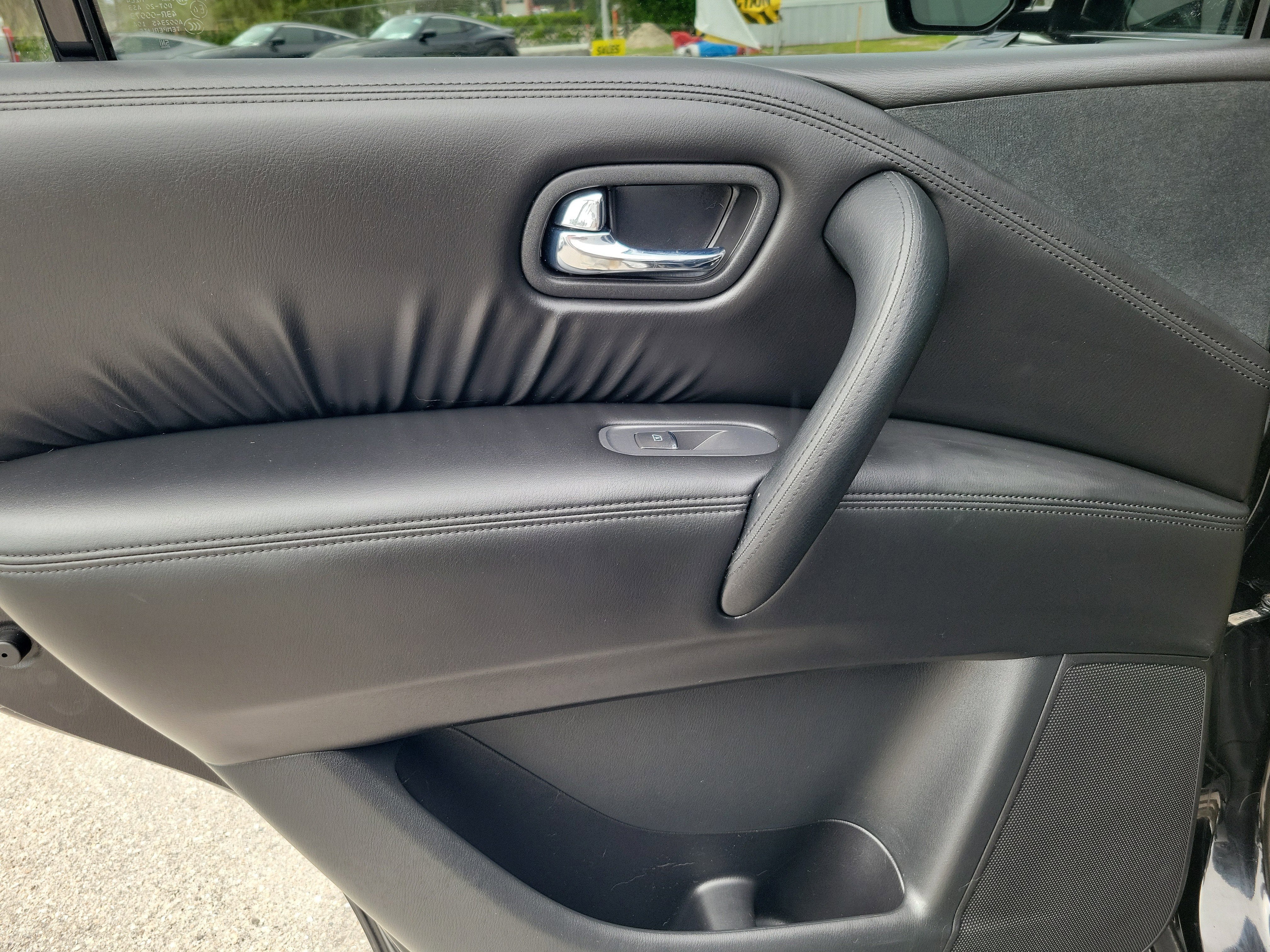 2023 Nissan Armada SV