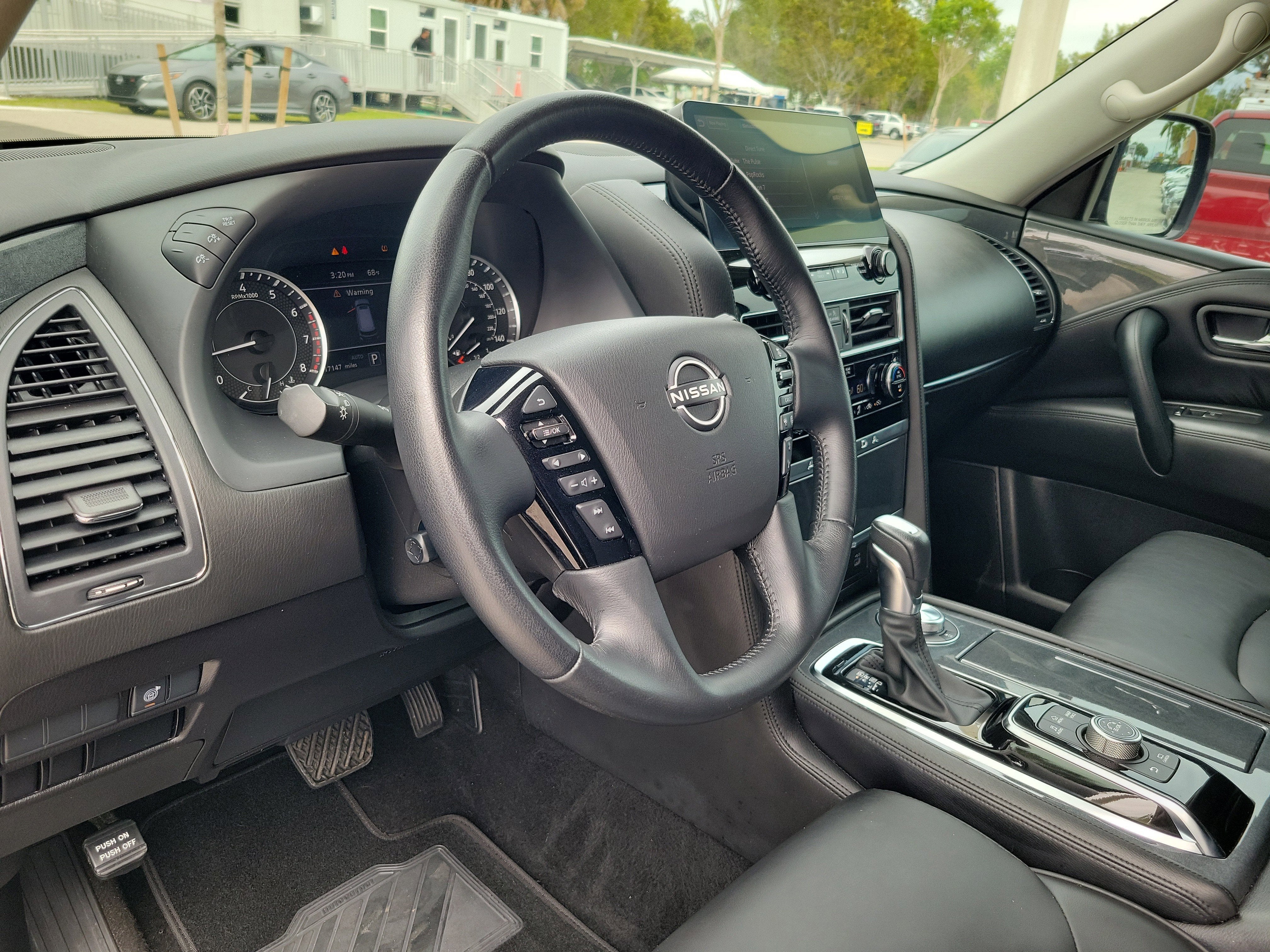 2023 Nissan Armada SV