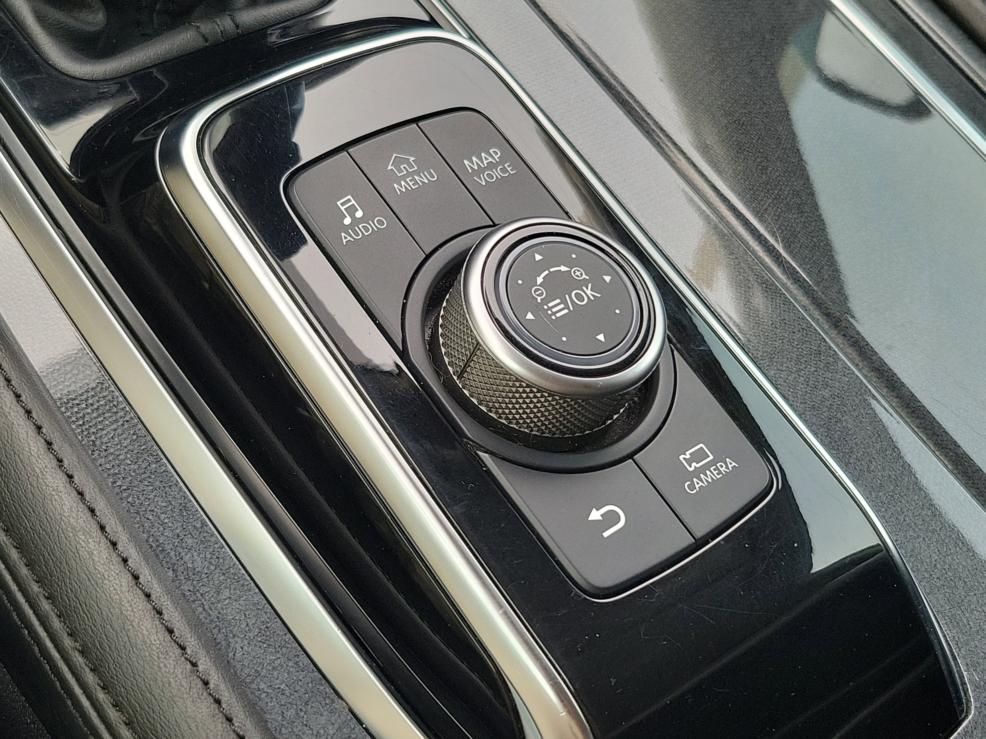 2023 Nissan Armada SV