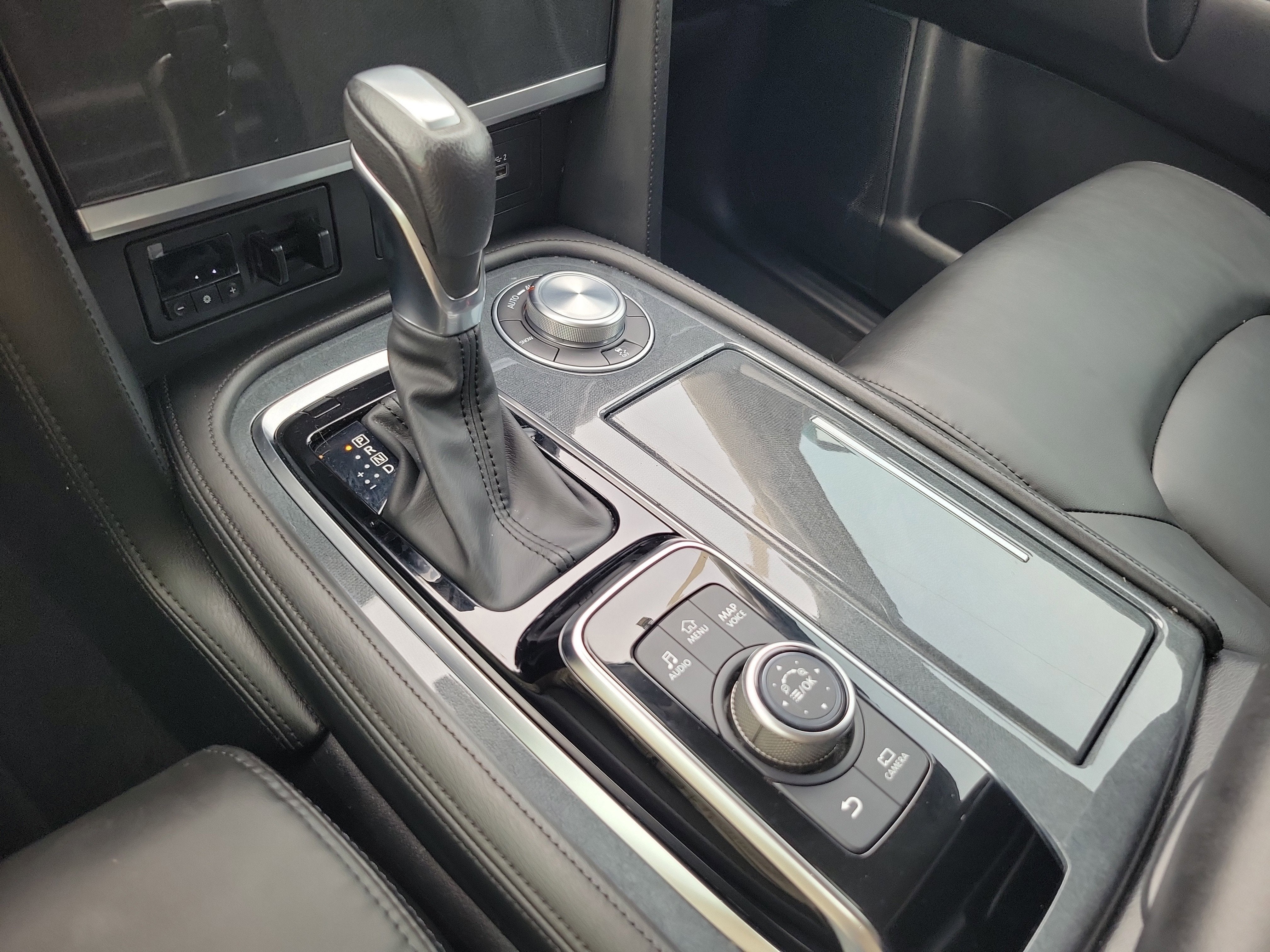 2023 Nissan Armada SV