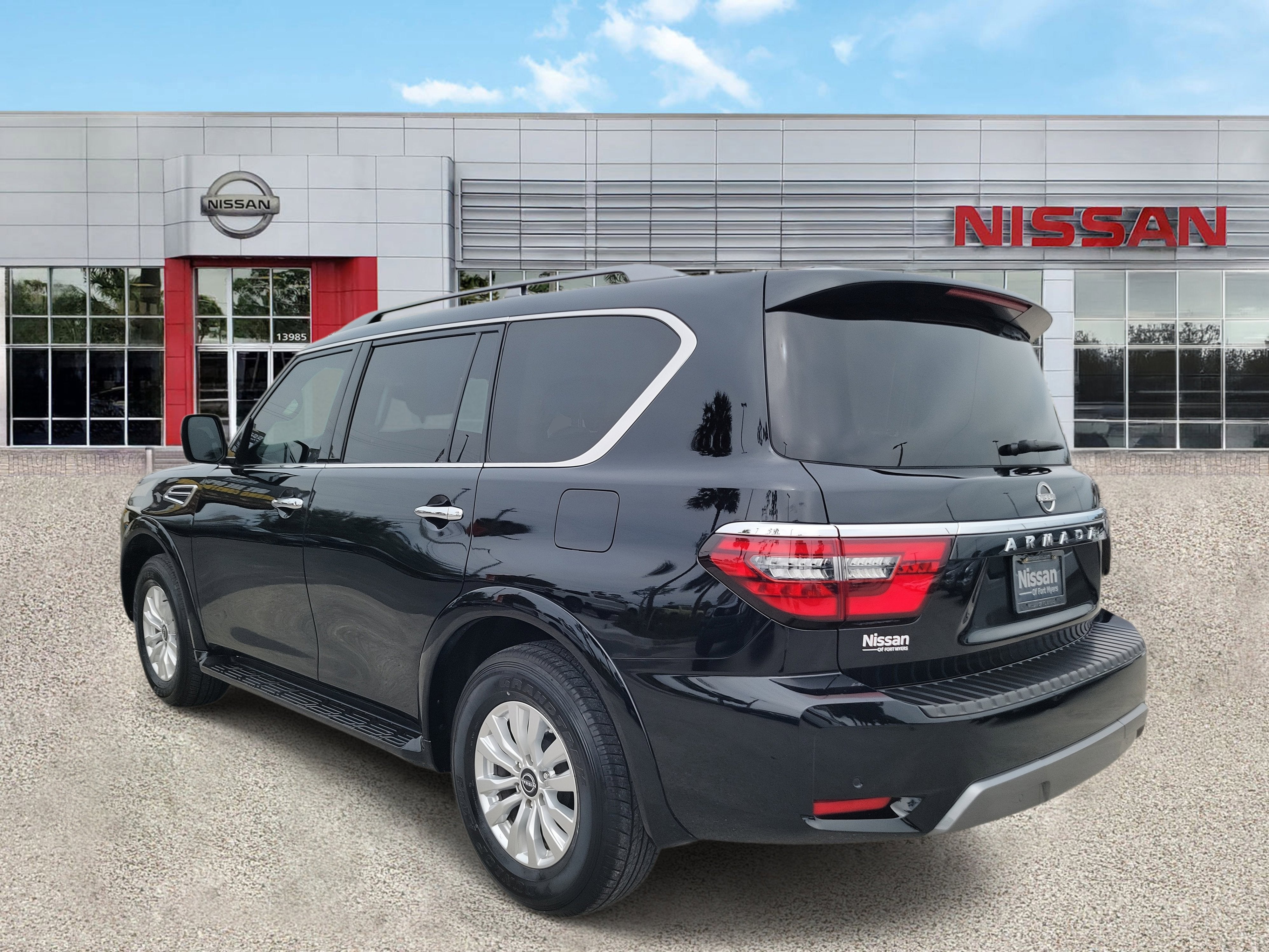 2023 Nissan Armada SV