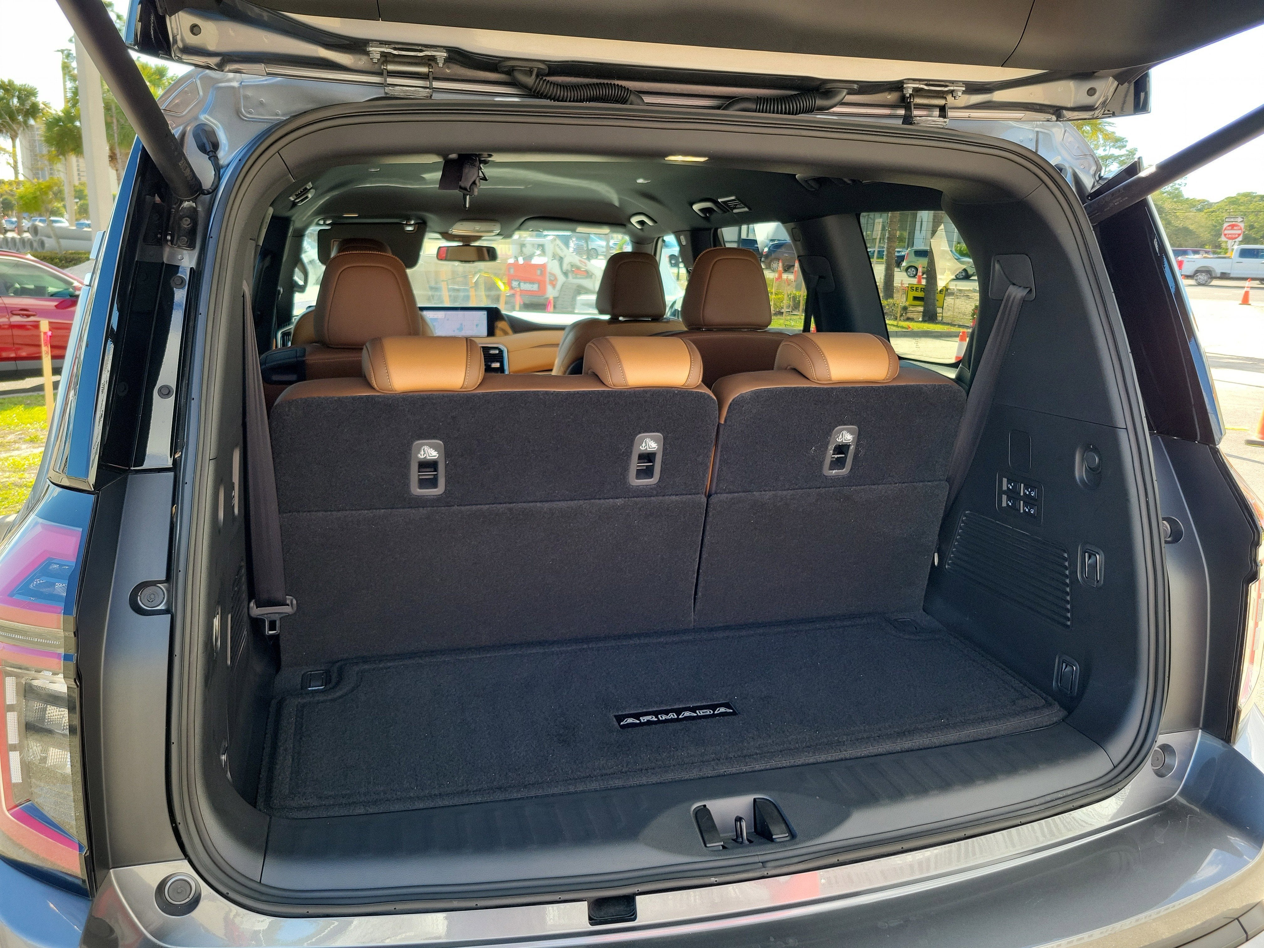 2025 Nissan Armada SL