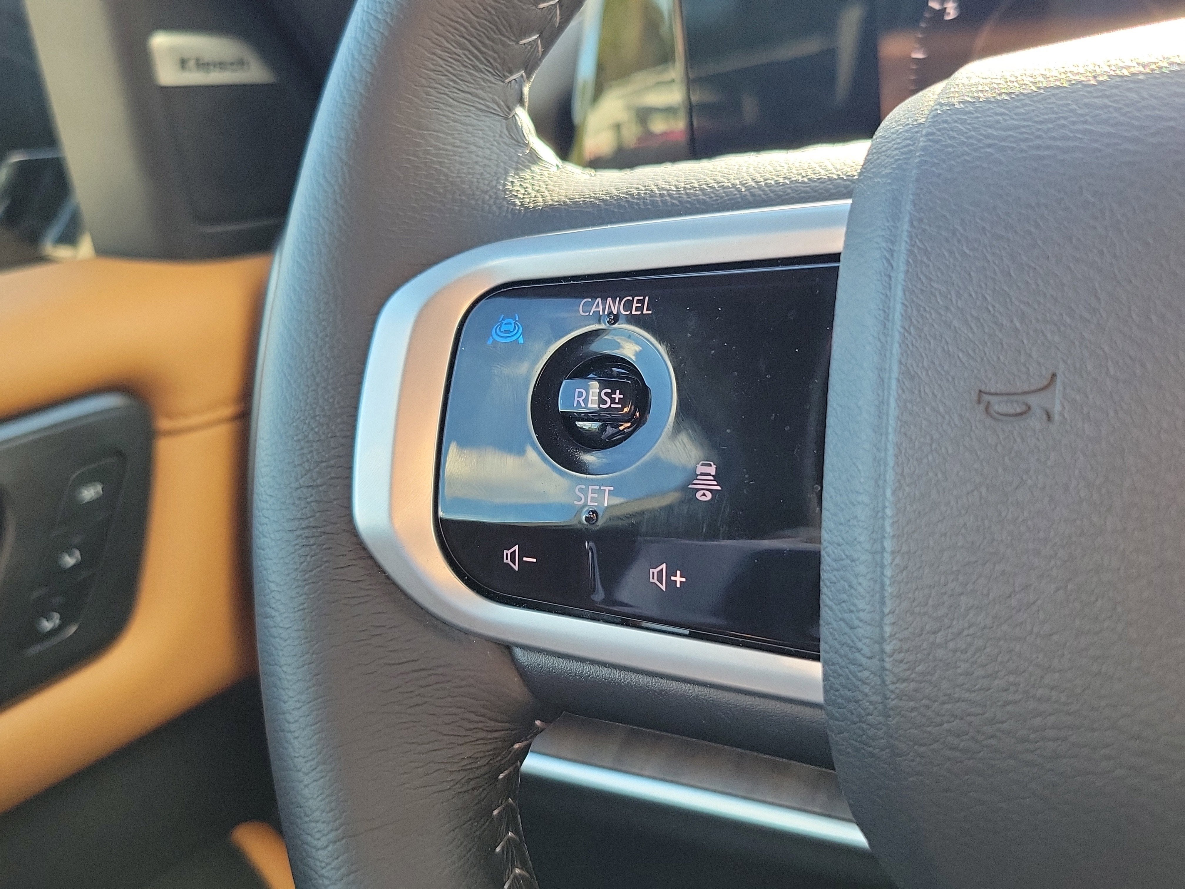 2025 Nissan Armada SL