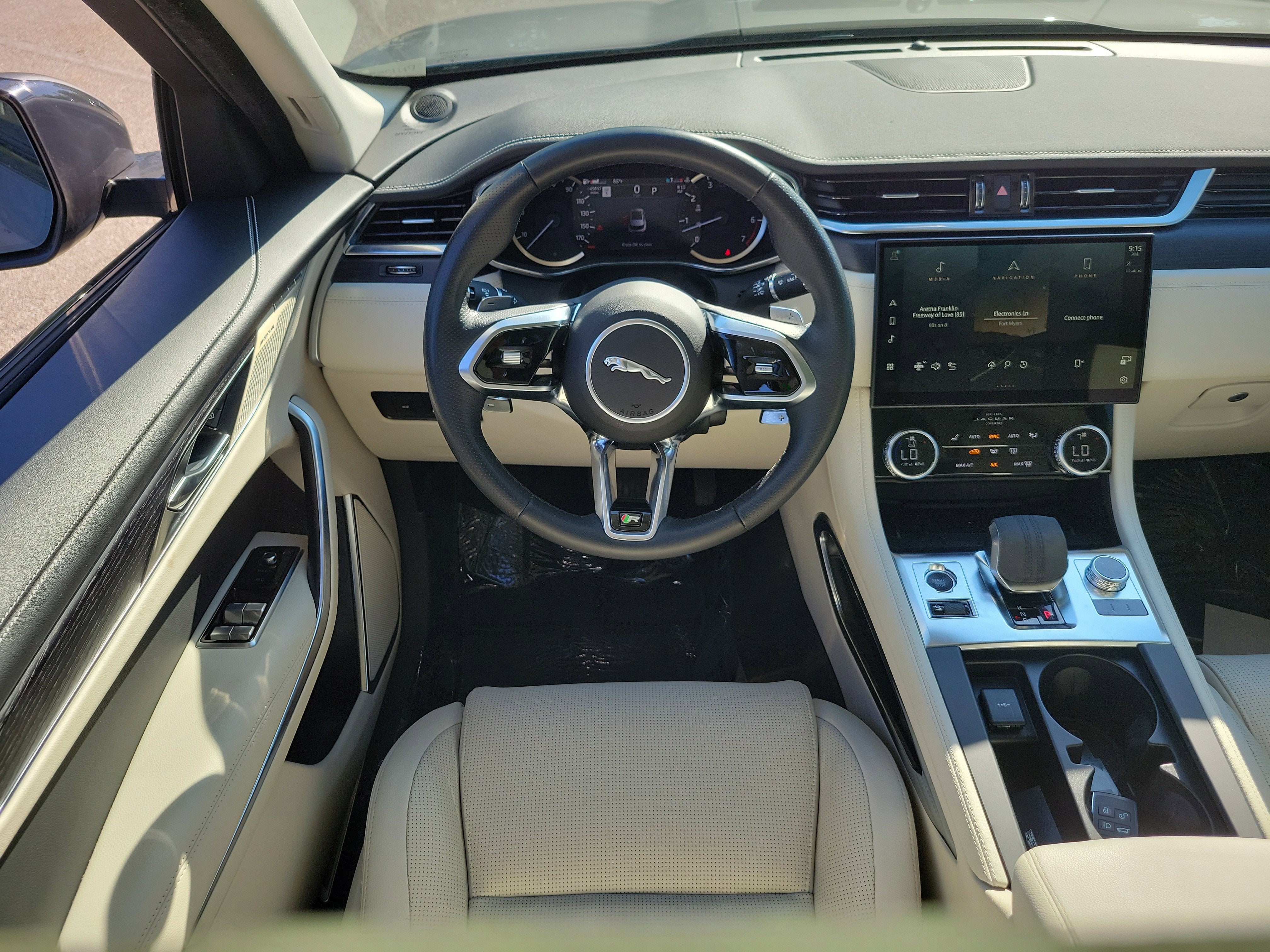 2023 Jaguar F-PACE R-Dynamic S