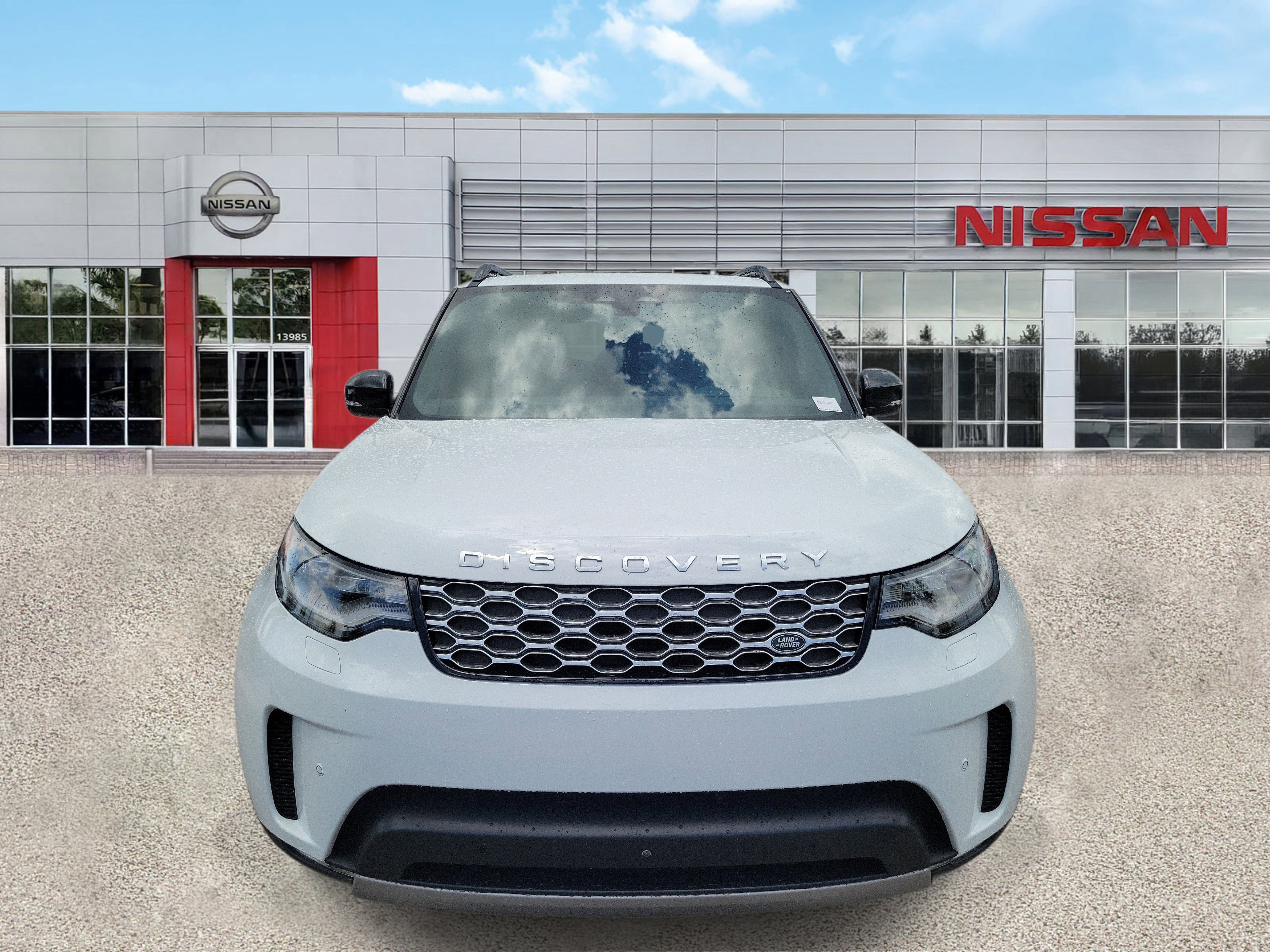 2025 Land Rover Discovery S