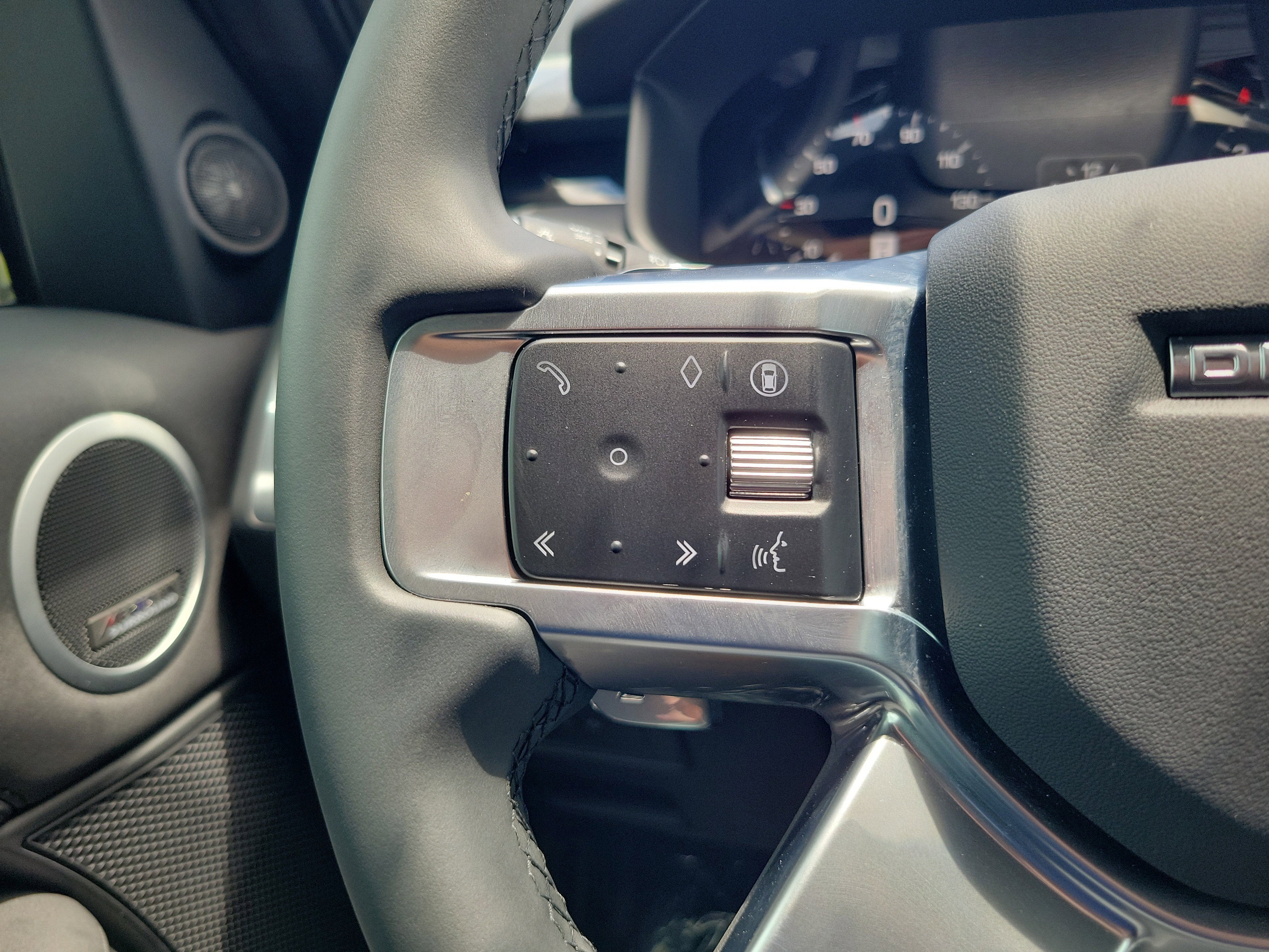 2025 Land Rover Discovery S